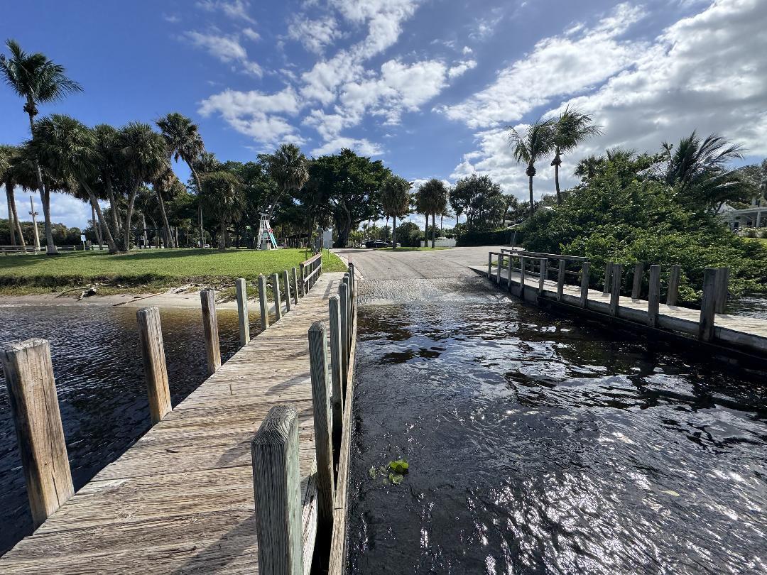 JUNO ISLES 3 - Residential Lease