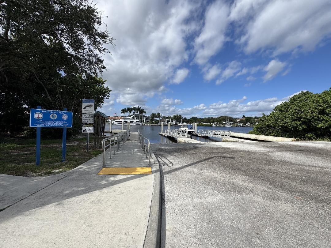 JUNO ISLES 3 - Residential Lease