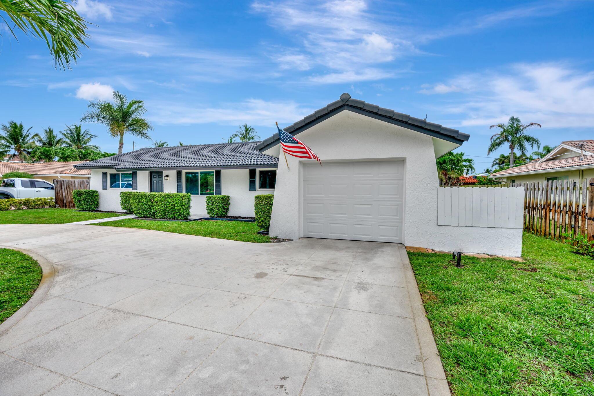 JUNO ISLES 3 - Residential Lease