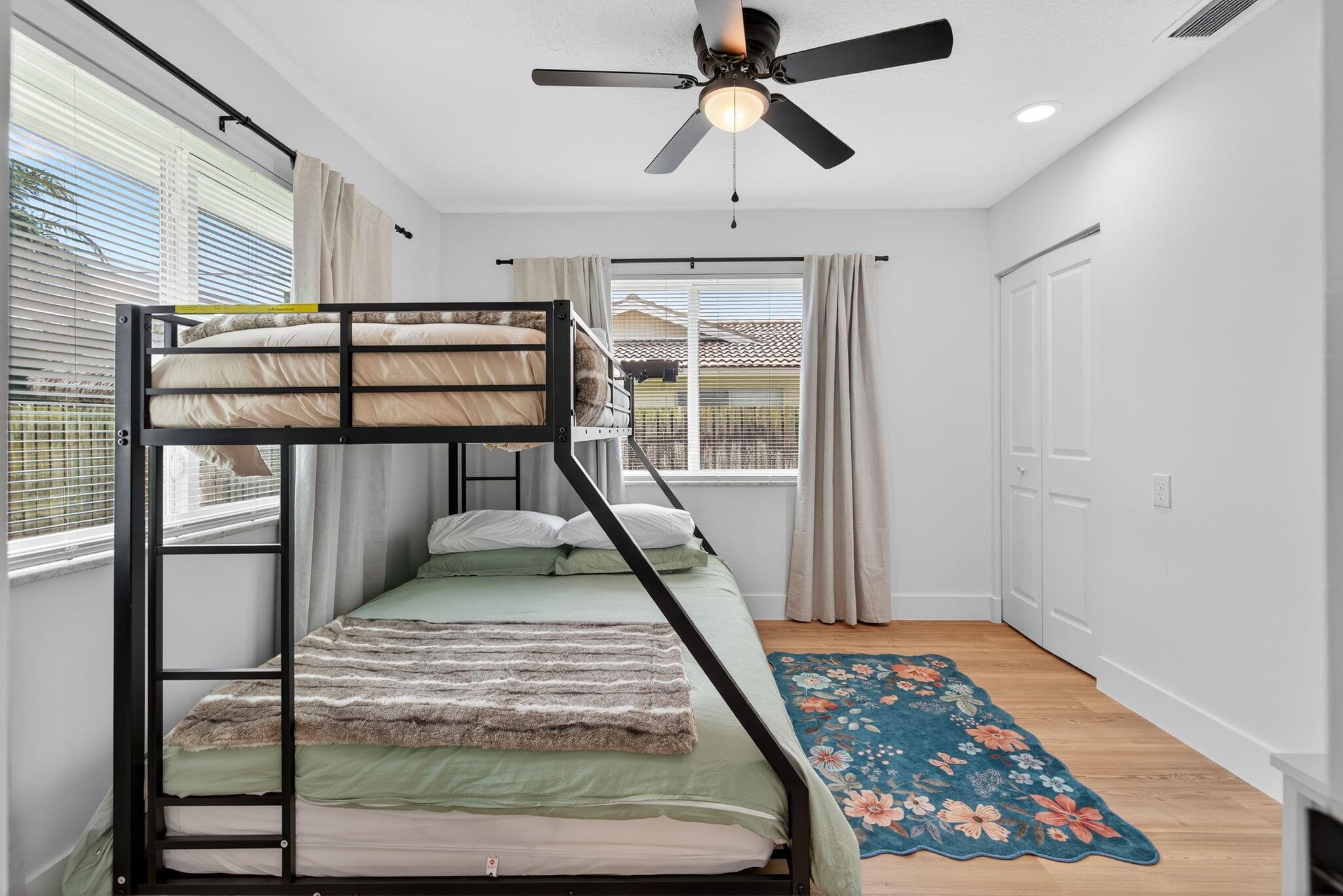 JUNO ISLES 3 - Residential Lease