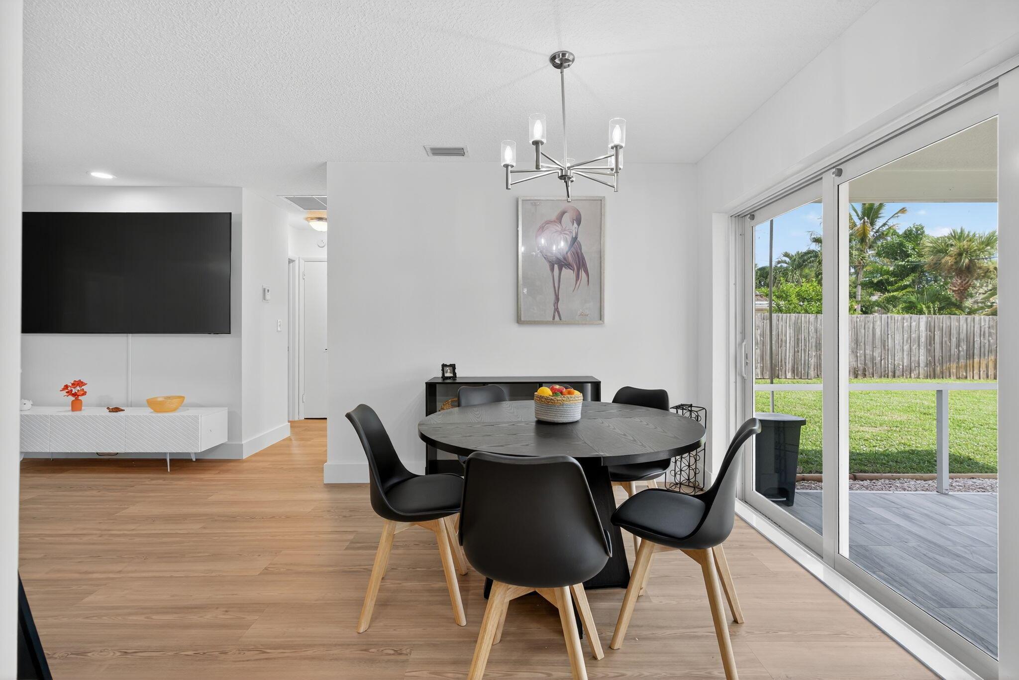 JUNO ISLES 3 - Residential Lease