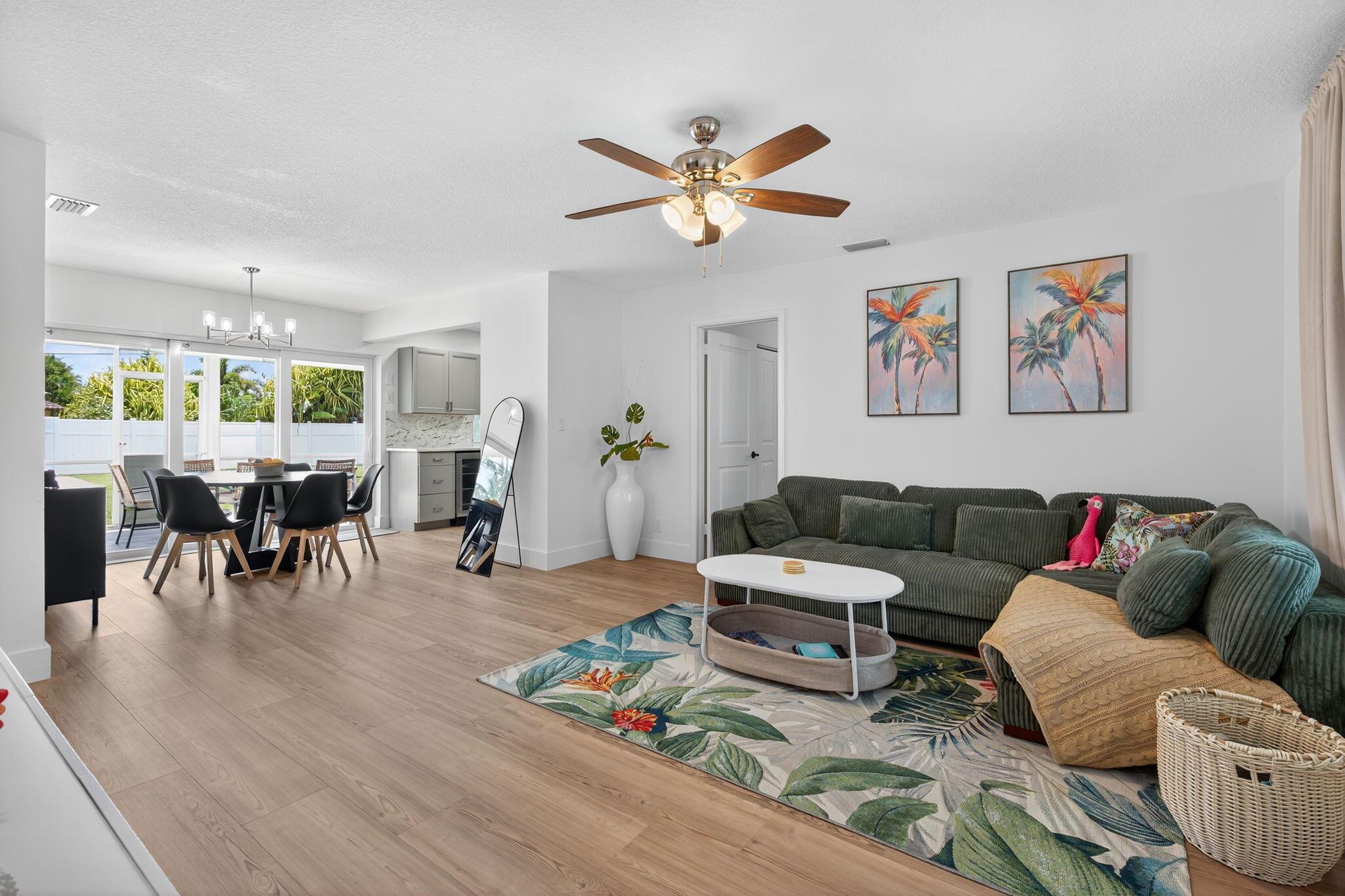 JUNO ISLES 3 - Residential Lease