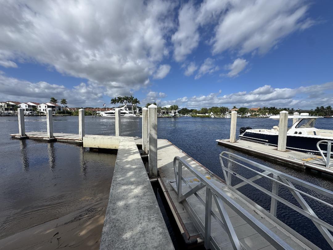 JUNO ISLES 3 - Residential Lease