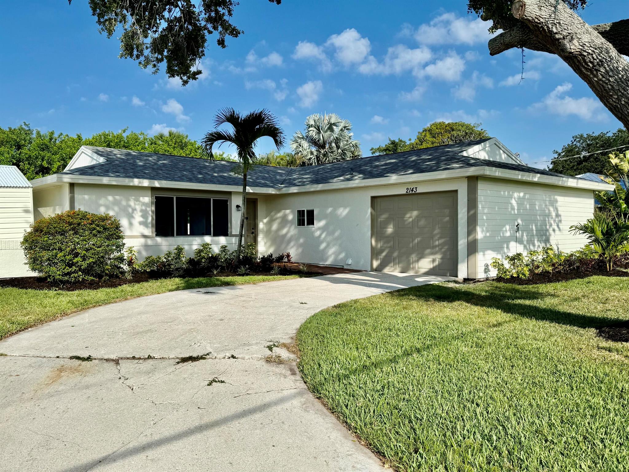 2143 4th Court SE
