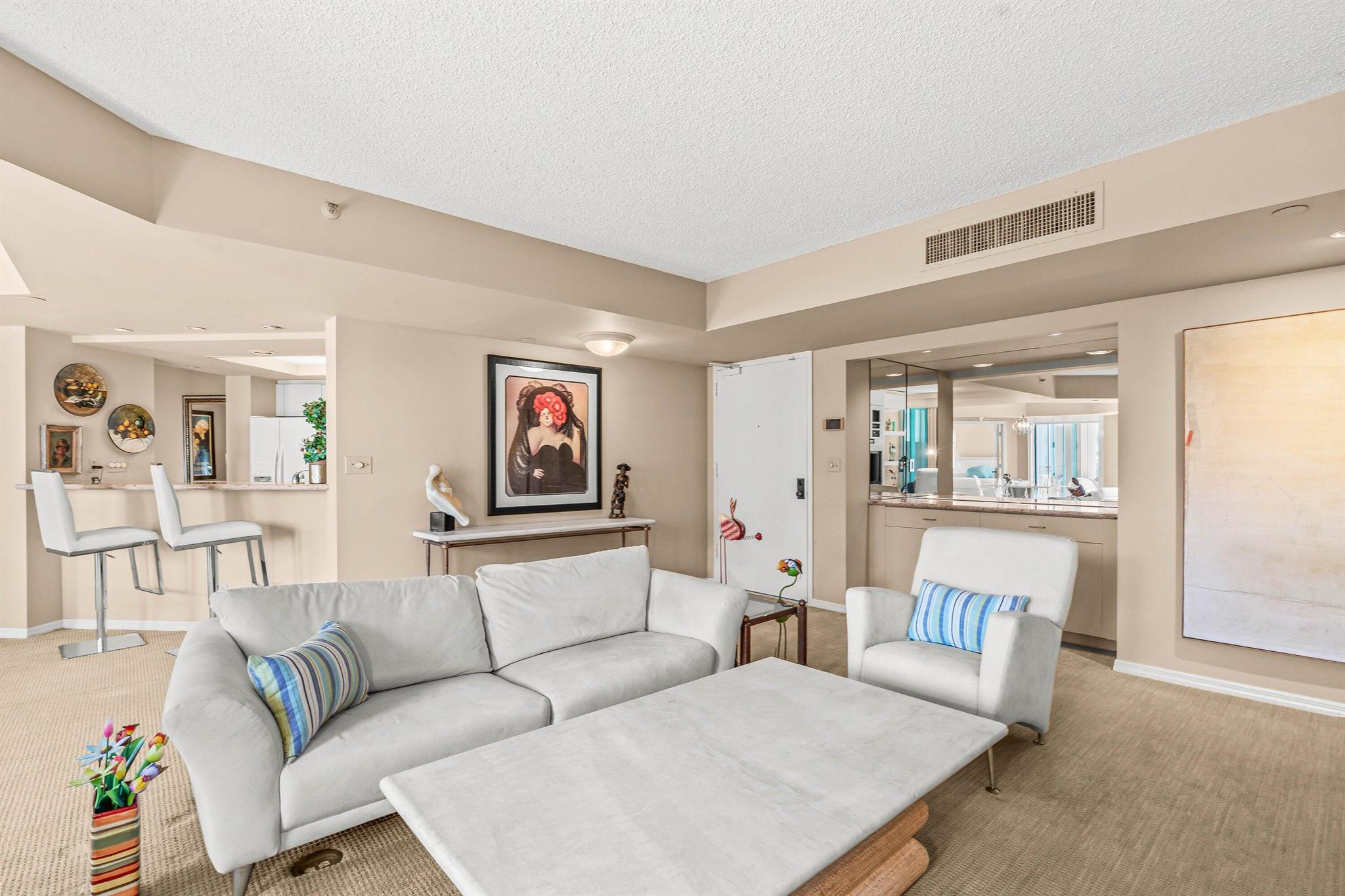 MIZNER COURT - Residential