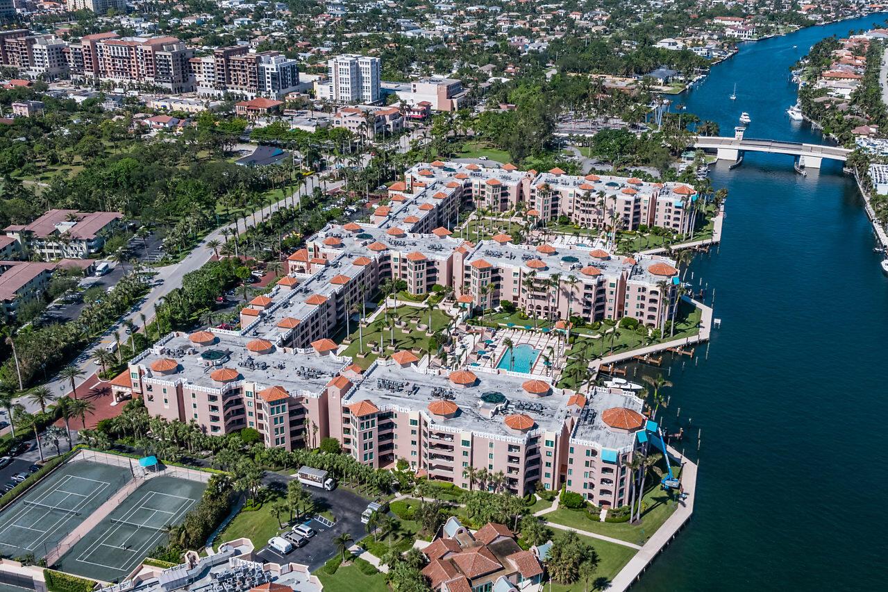 MIZNER COURT - Residential