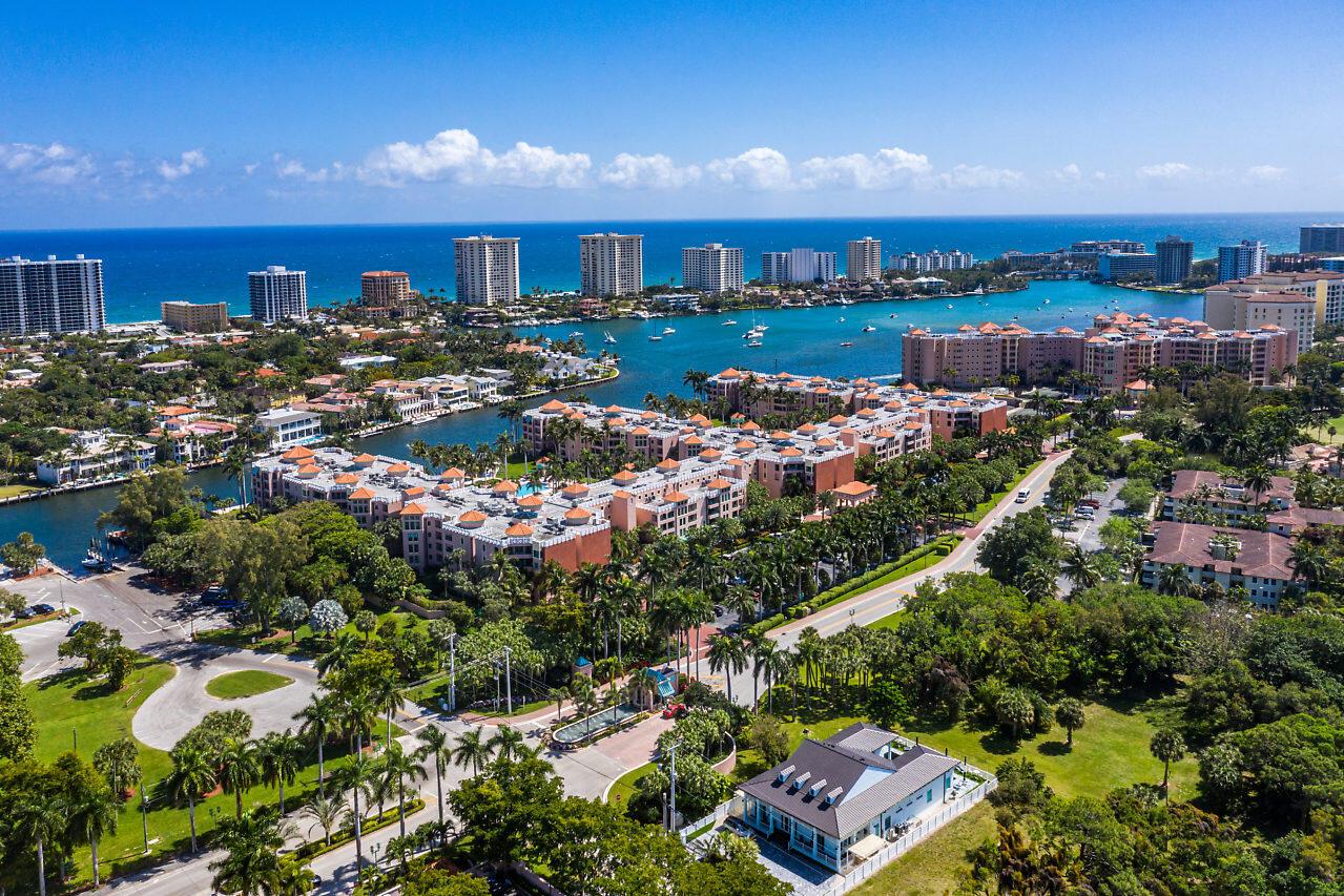 MIZNER COURT - Residential