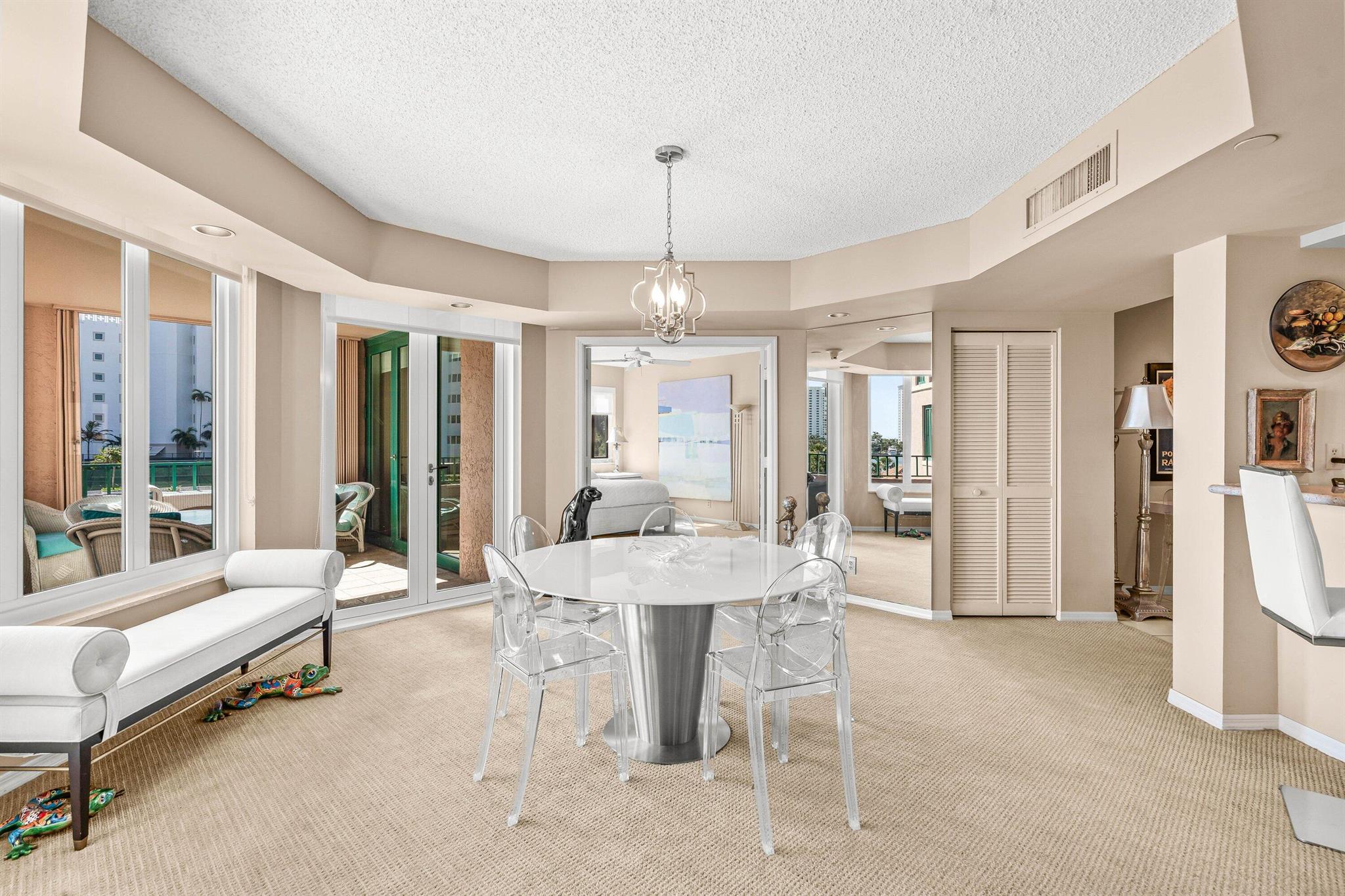 MIZNER COURT - Residential