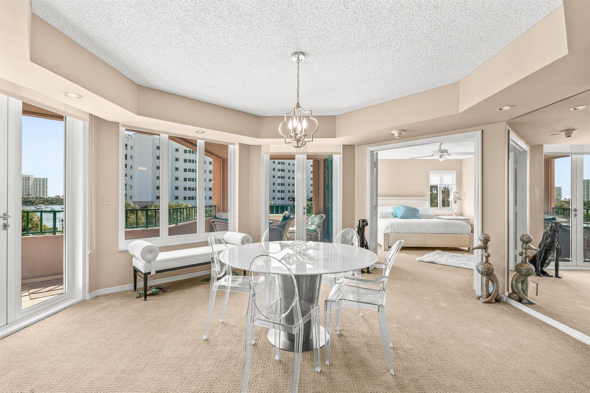 MIZNER COURT - Residential