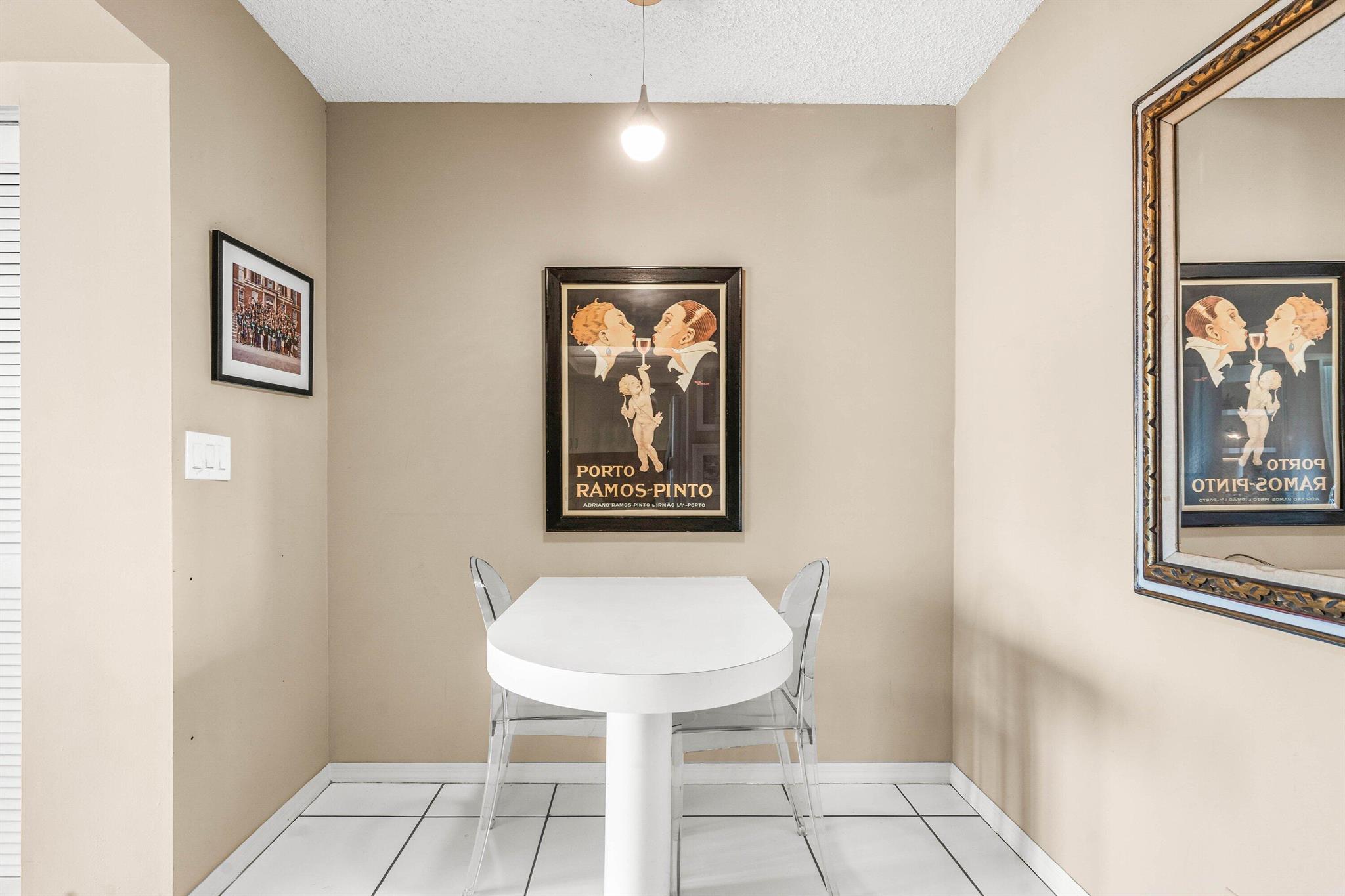 MIZNER COURT - Residential