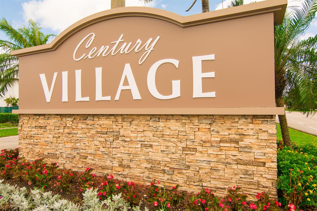 Two bedroom, two bath condo located with a beautiful lake view. Updated kitchen with granite counters, new stainless steel appliances to be installed and conveyed with the purchase.