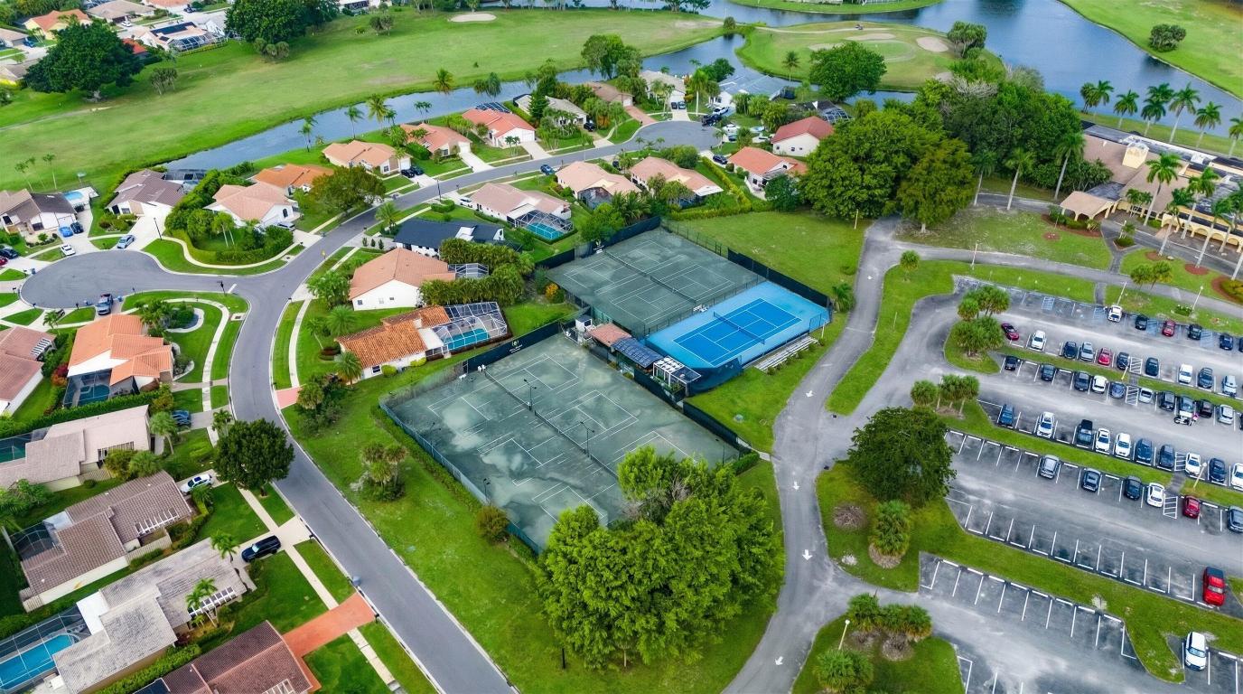 BOCA GREENS 2 - Residential