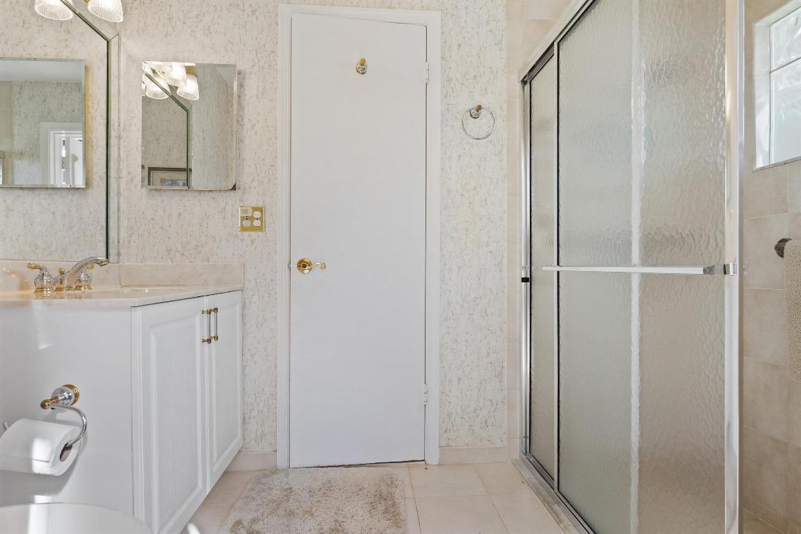 BOCA GREENS 2 - Residential