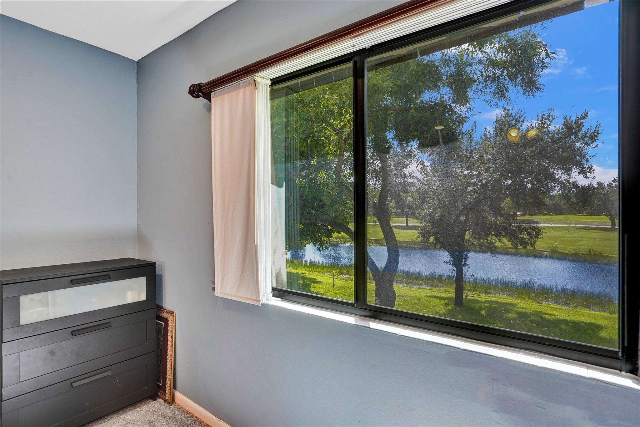 WOODVALE - Residential