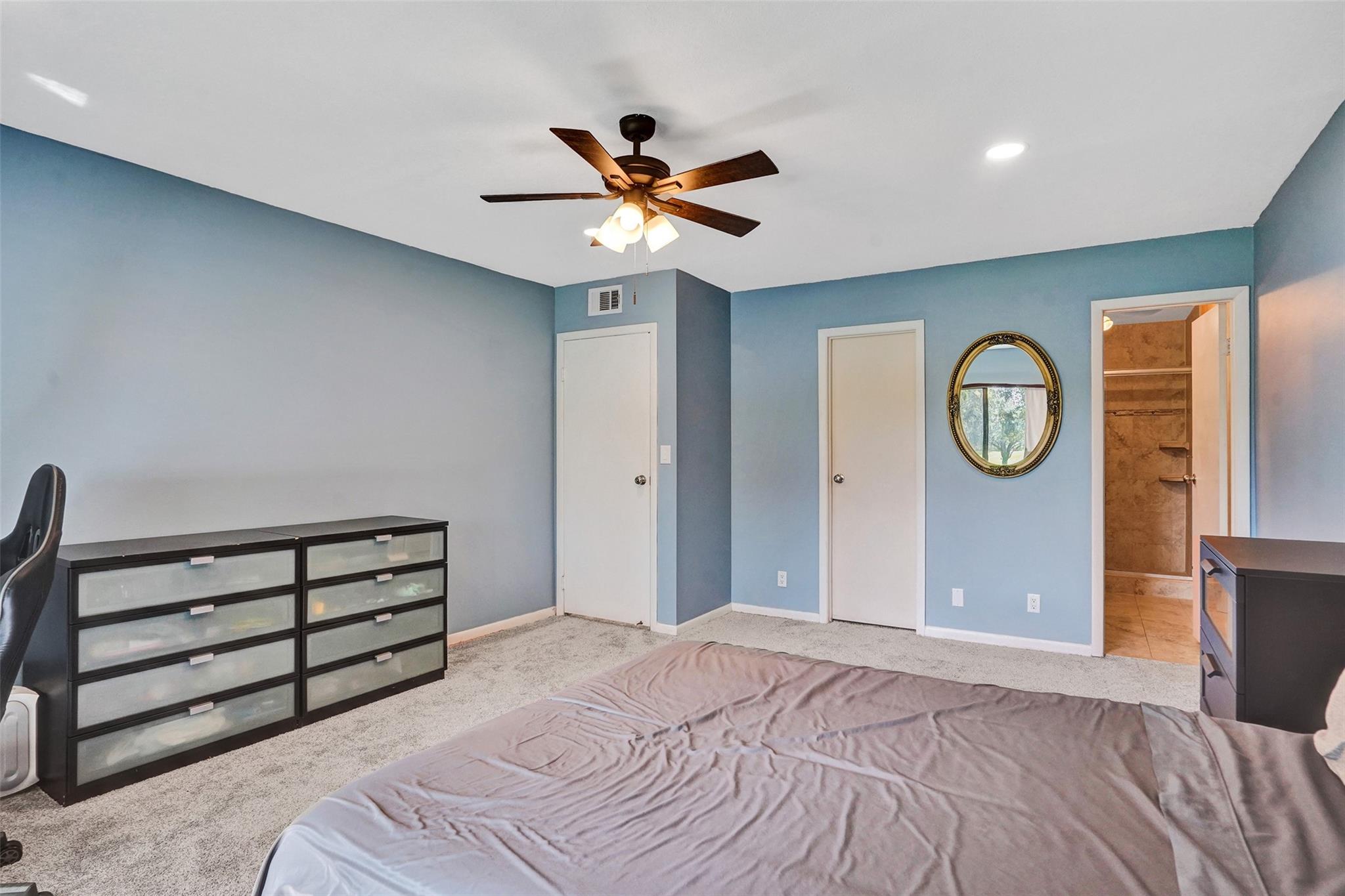 WOODVALE - Residential