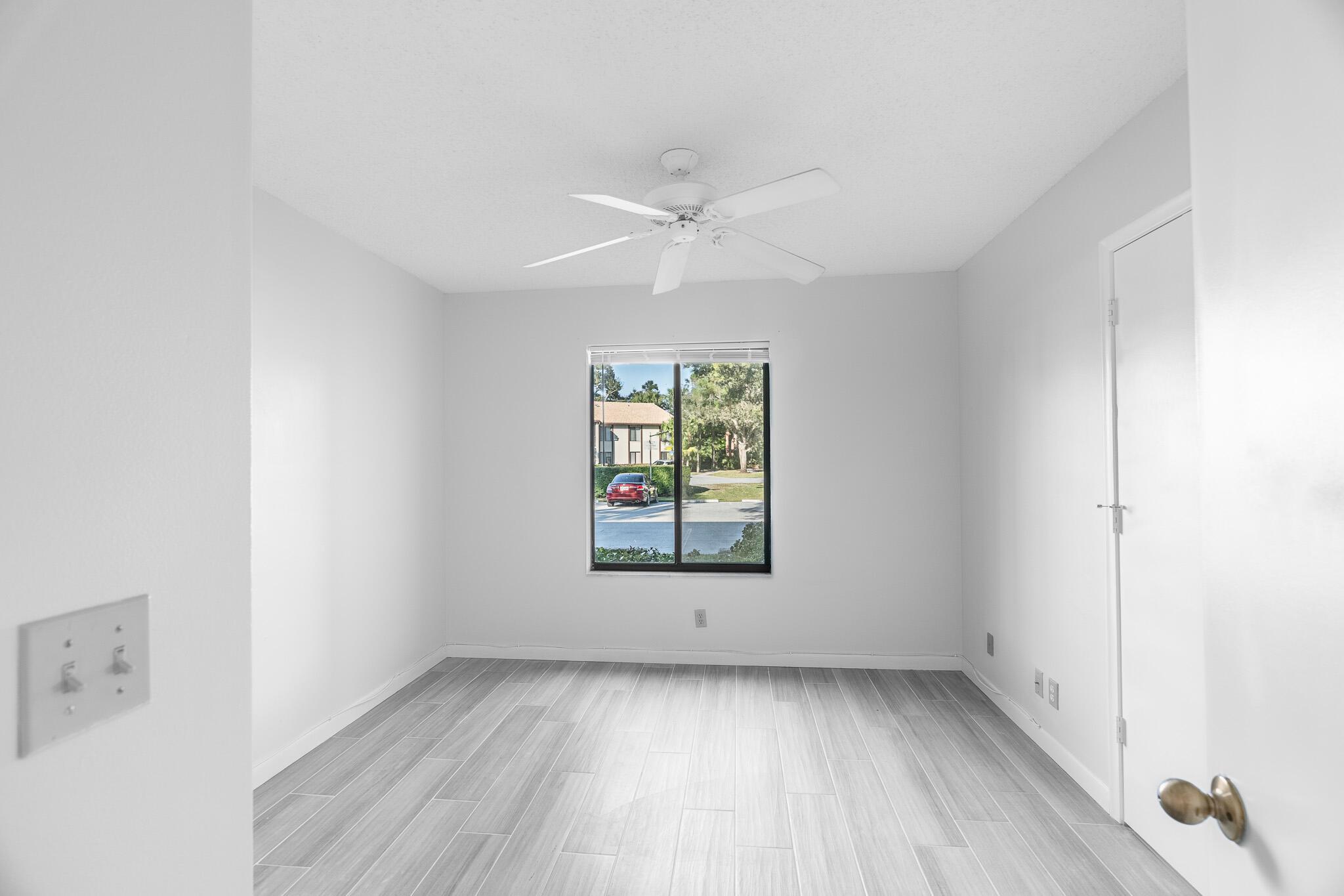 PINE RIDGE AT MARTIN DOWN - Residential