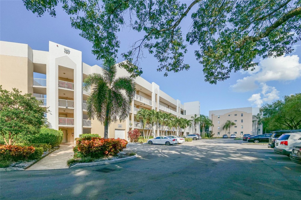 Sunrise Lakes Phase IV - Residential