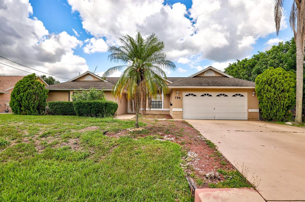 Photo of 756 SW Dalton Circle, Port St Lucie, FL 34953 (MLS # R10892345)