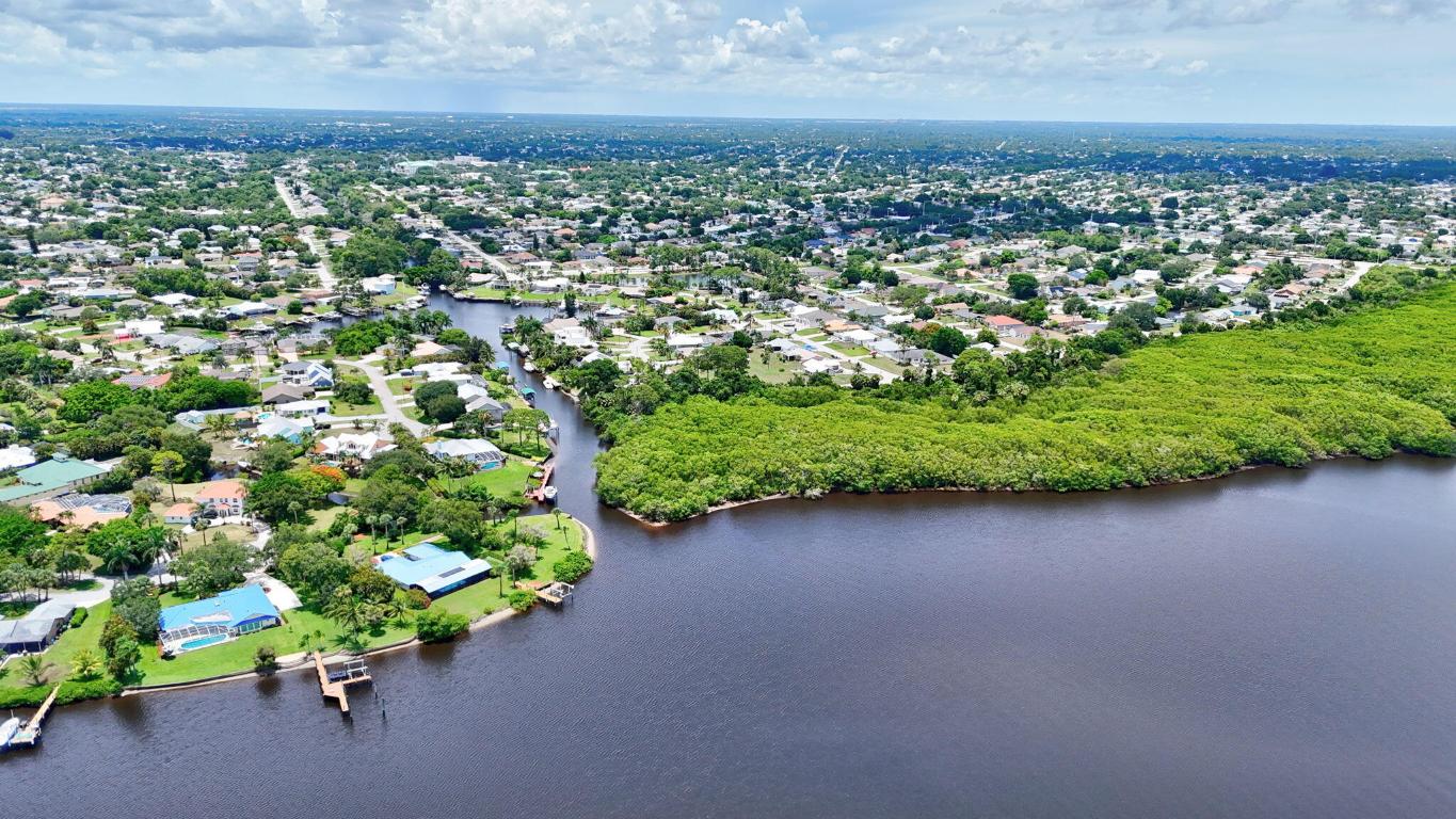 PORT ST LUCIE SECTION 18 - Residential
