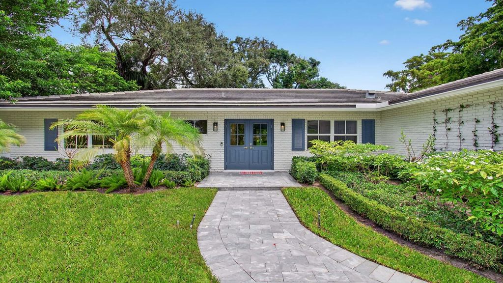 Photo of 3711 Sherwood Boulevard, Delray Beach, FL 33445 (MLS # R11111760)