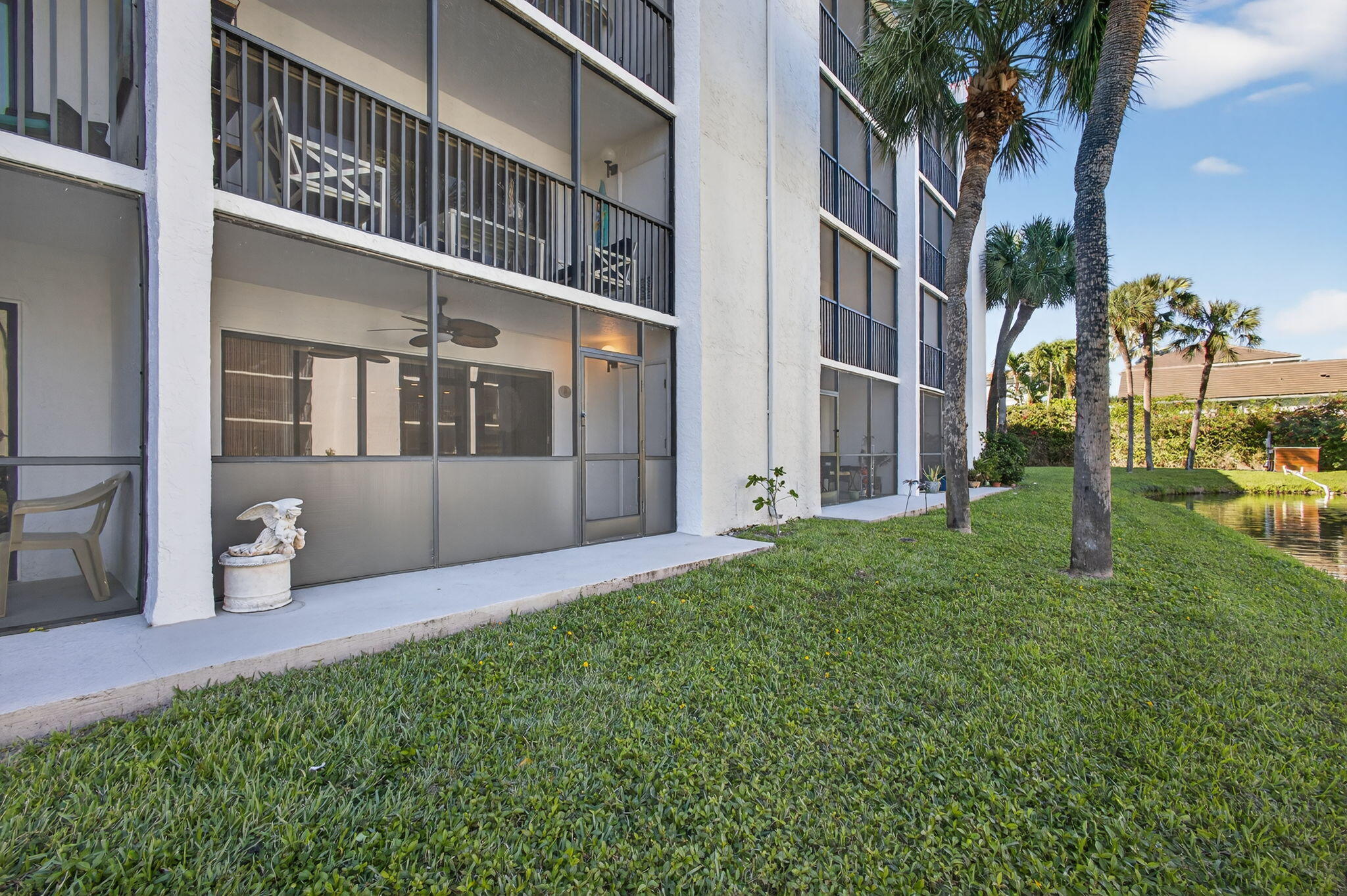 SEA RISE COND DECL FILED 9-21-81 - Residential