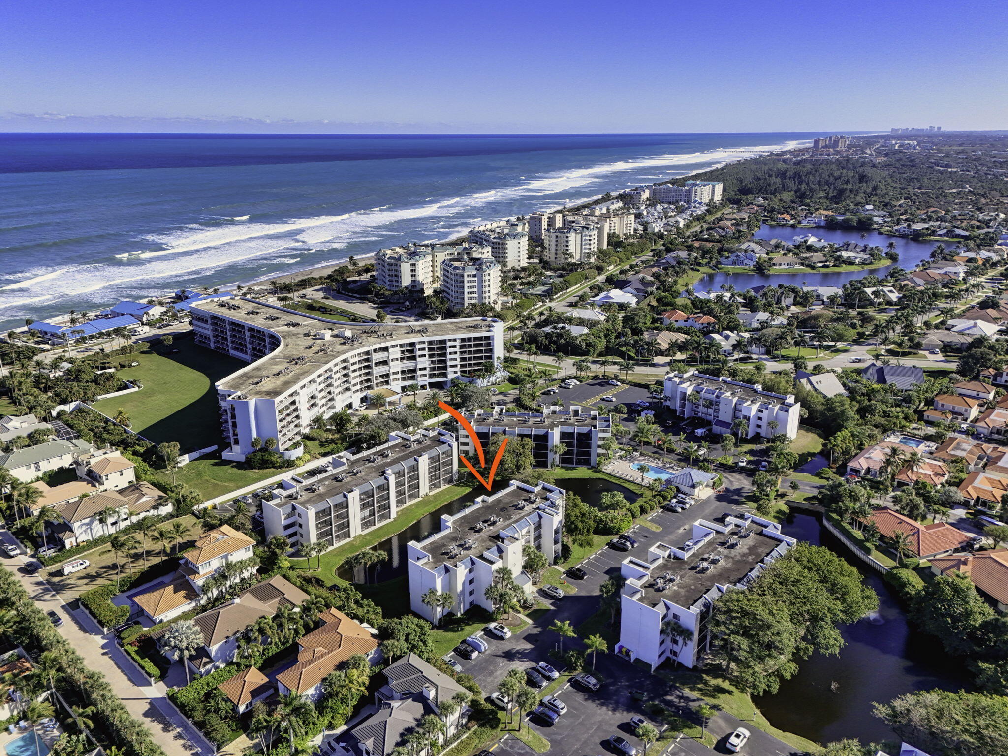 SEA RISE COND DECL FILED 9-21-81 - Residential