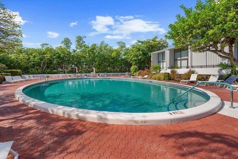 A home in South Palm Beach