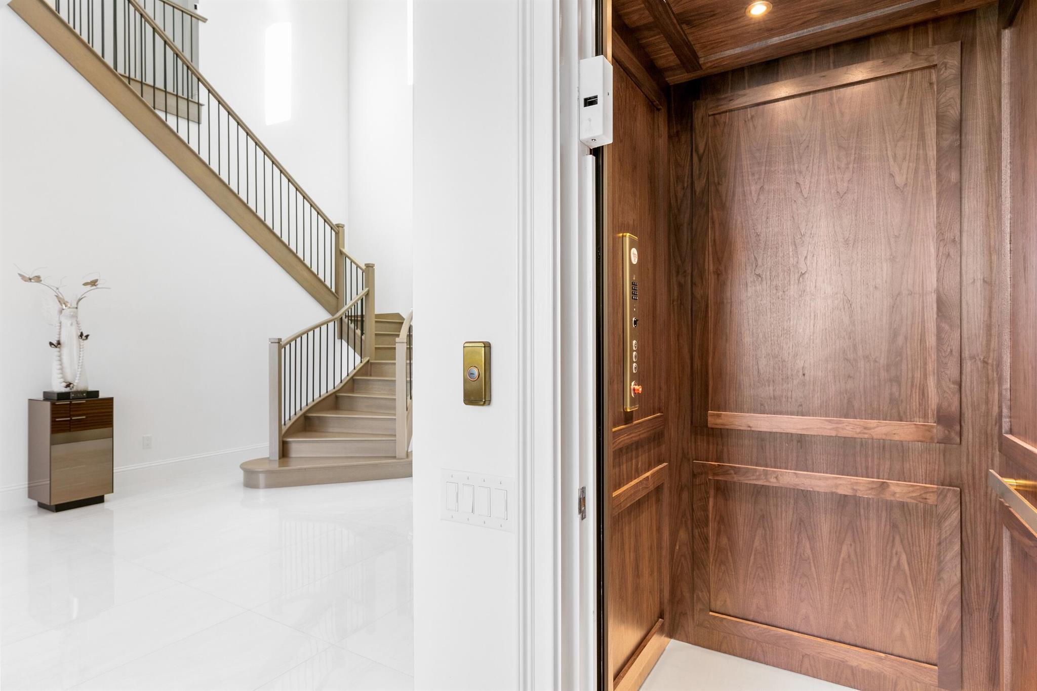 BOCA BRIDGES - Residential