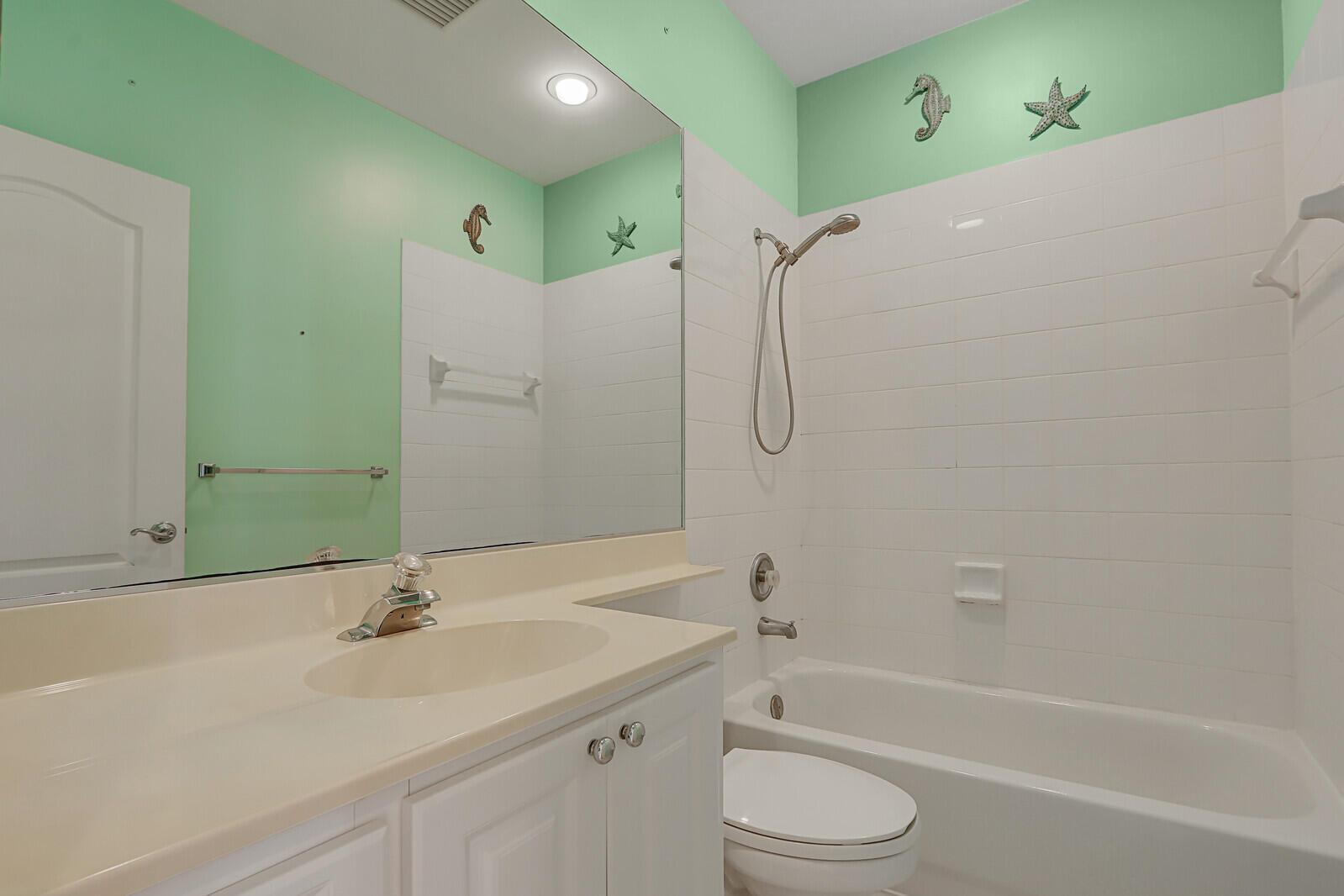 Tequesta Oaks - Residential