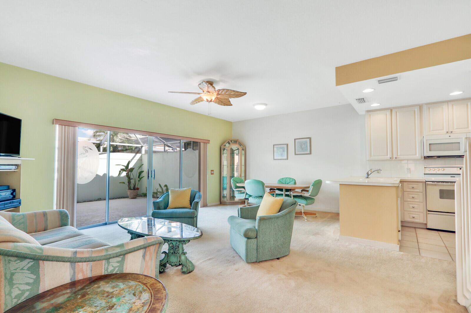Tequesta Oaks - Residential