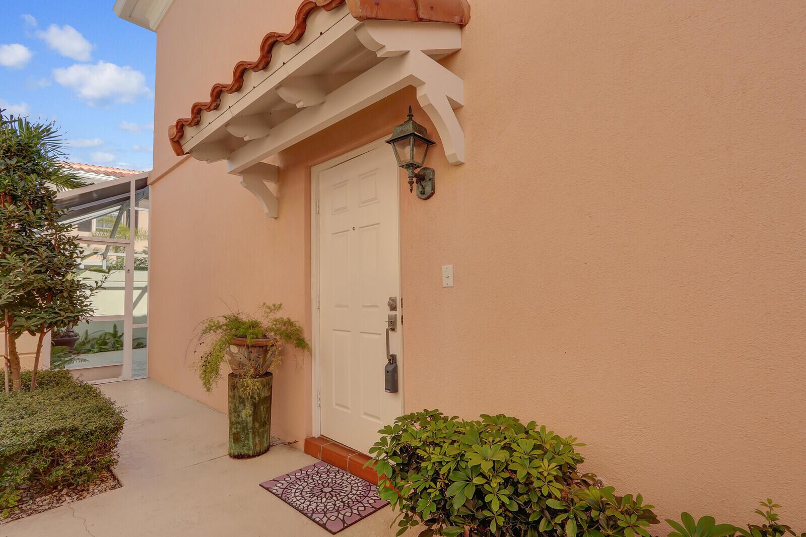 Tequesta Oaks - Residential
