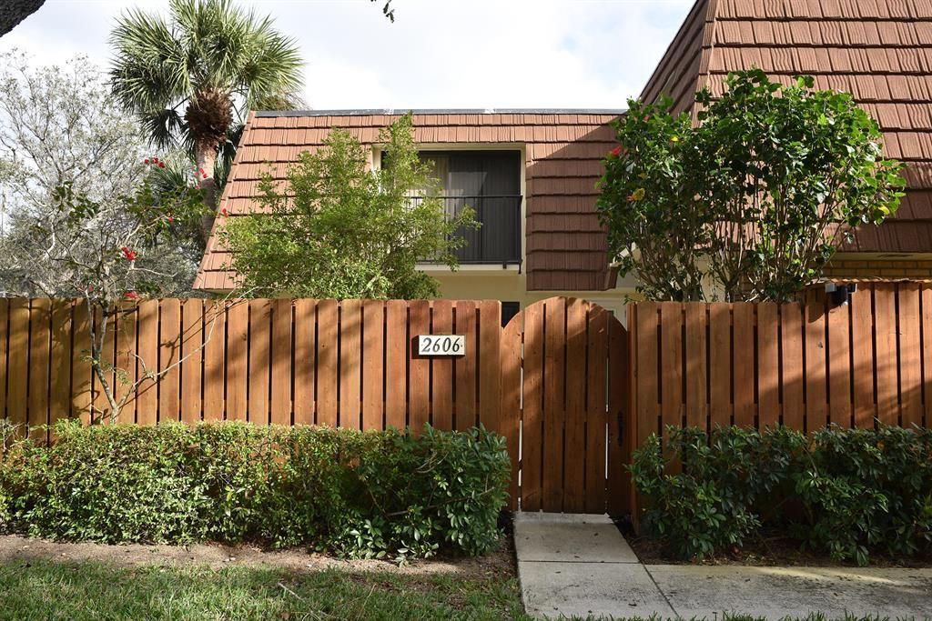 Photo of 2606 26th Court, Jupiter, FL 33477 (MLS # R10728044)