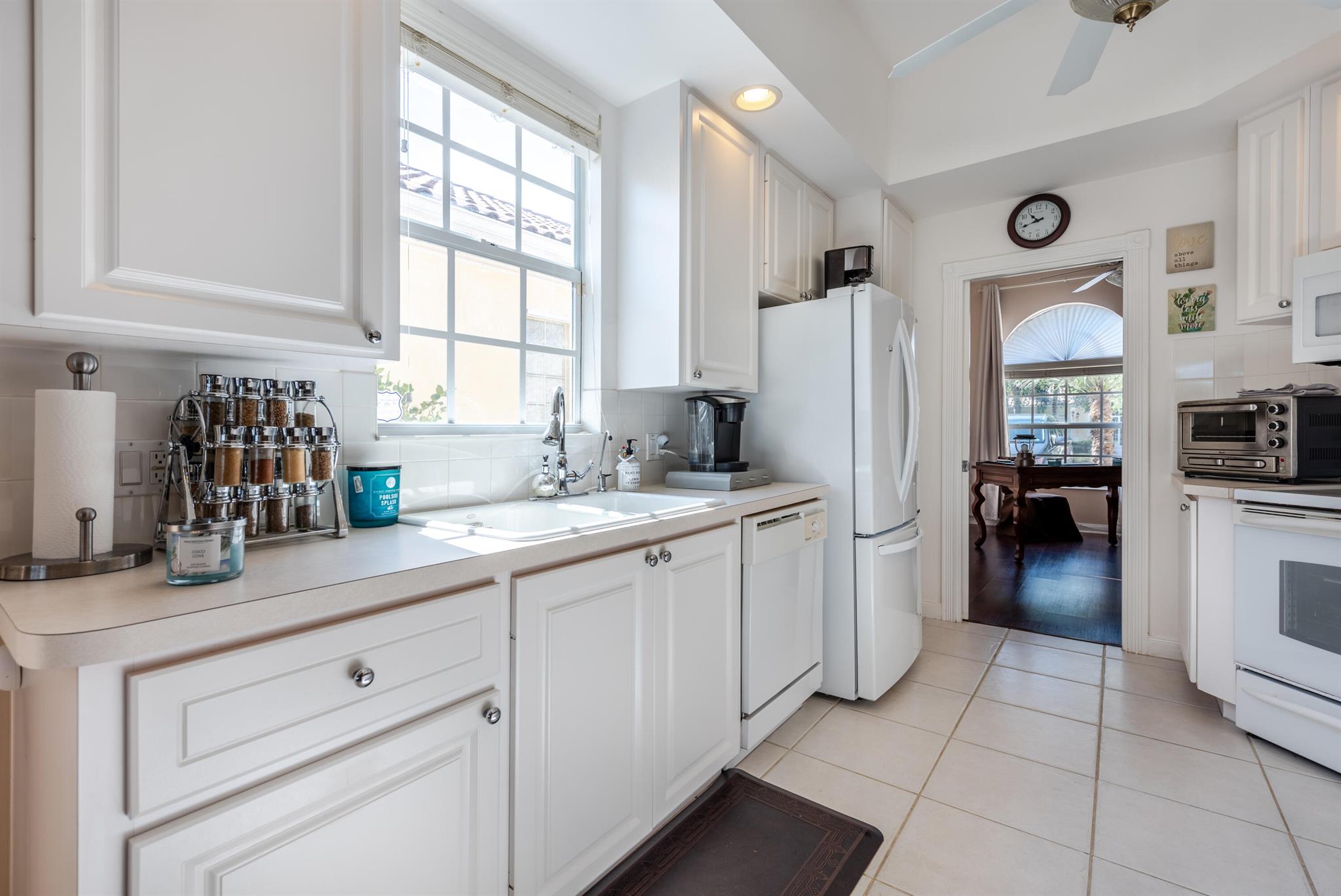 VILLAGEWALK OF WELLINGTON - Residential Lease