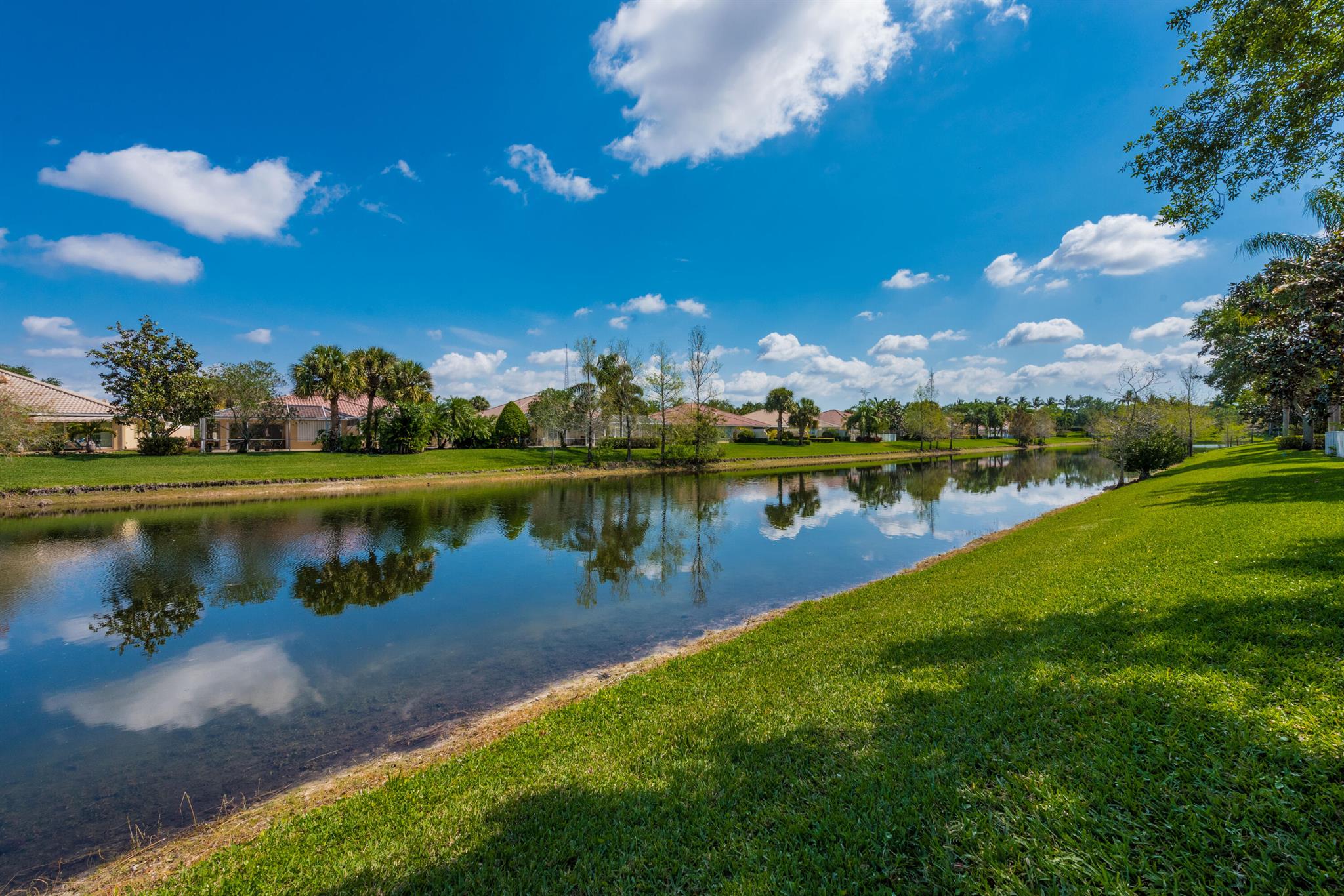 VILLAGEWALK OF WELLINGTON - Residential Lease