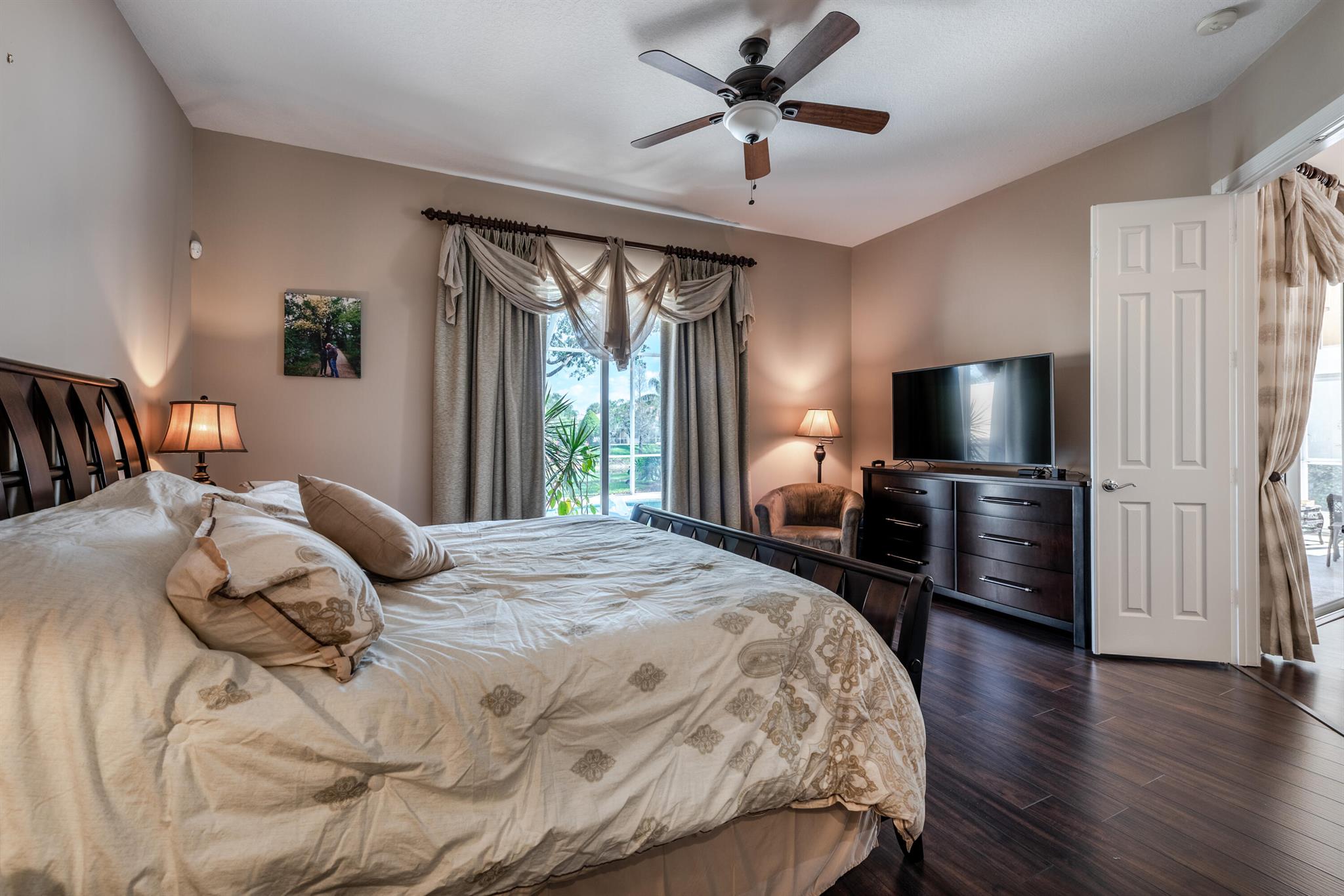 VILLAGEWALK OF WELLINGTON - Residential Lease