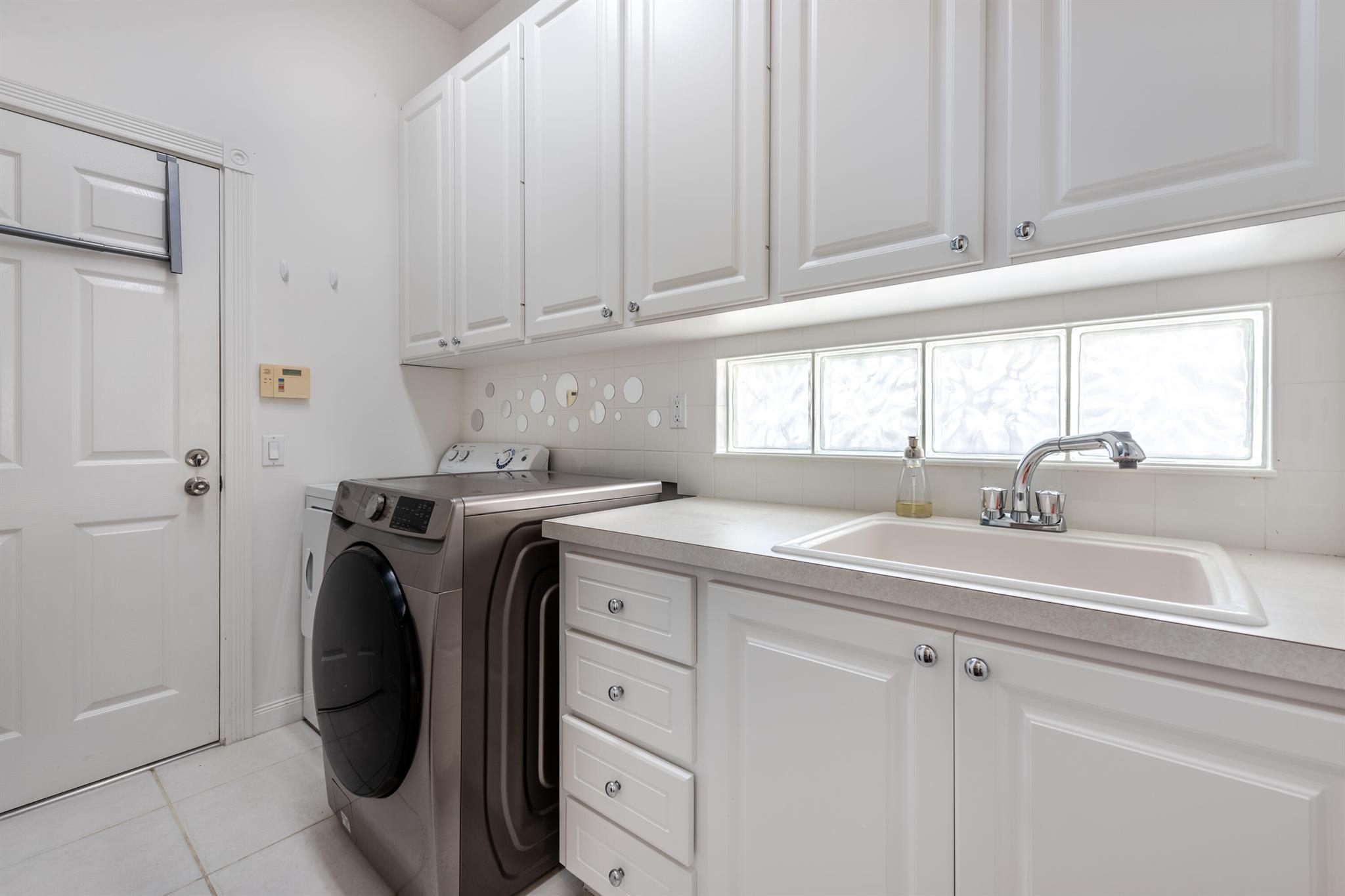 VILLAGEWALK OF WELLINGTON - Residential Lease