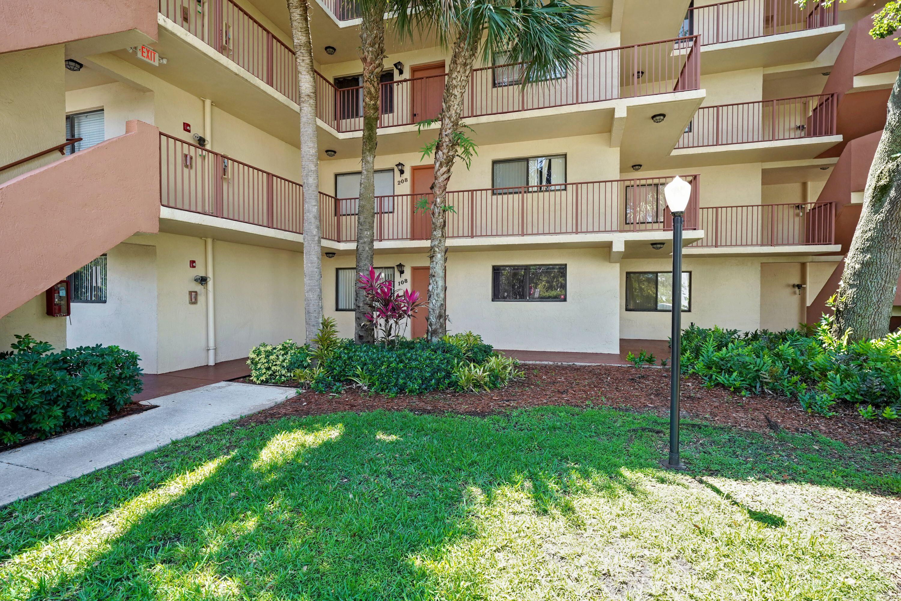 PLANTATION FOREST CONDO - Residential