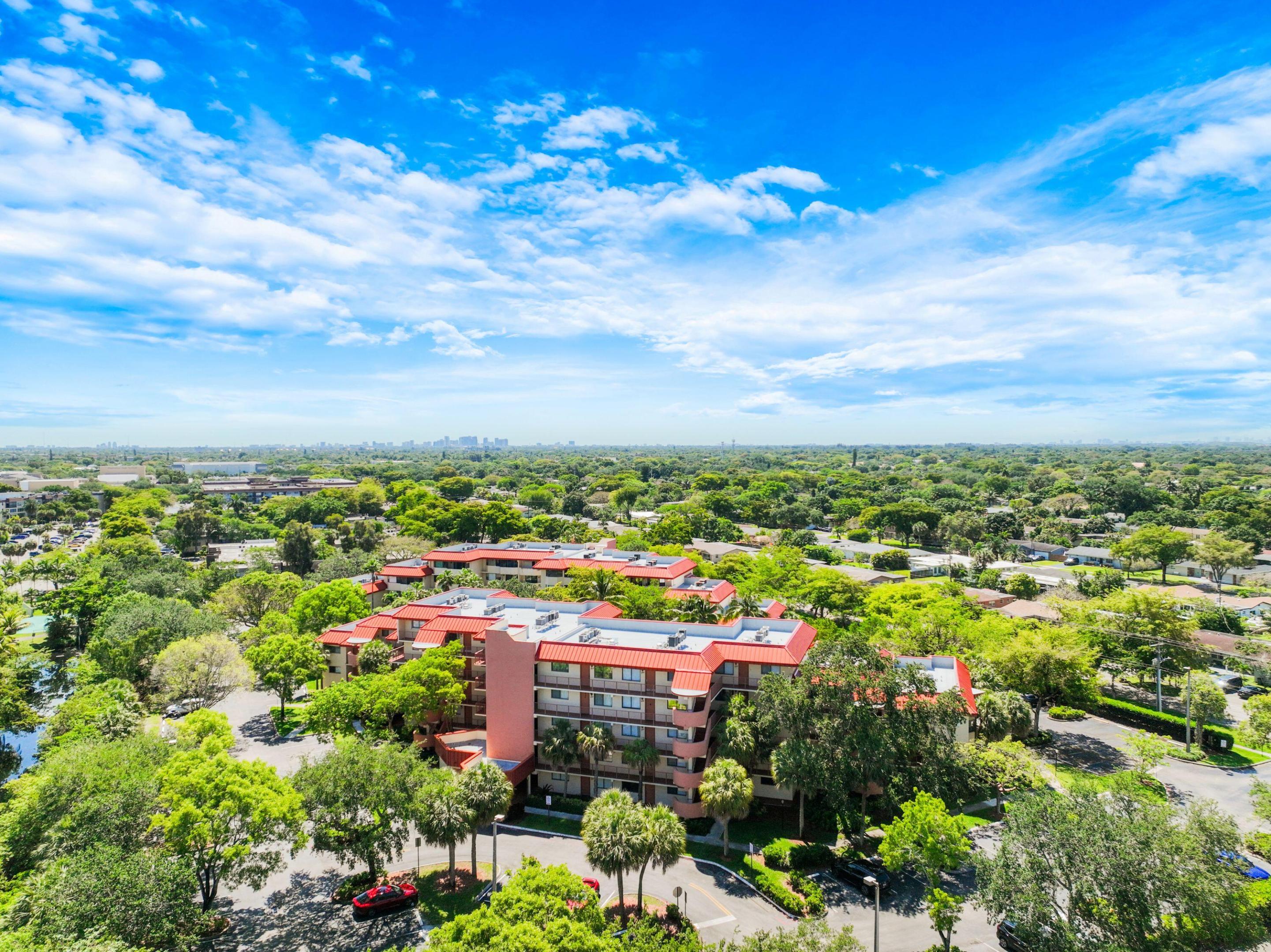 PLANTATION FOREST CONDO - Residential