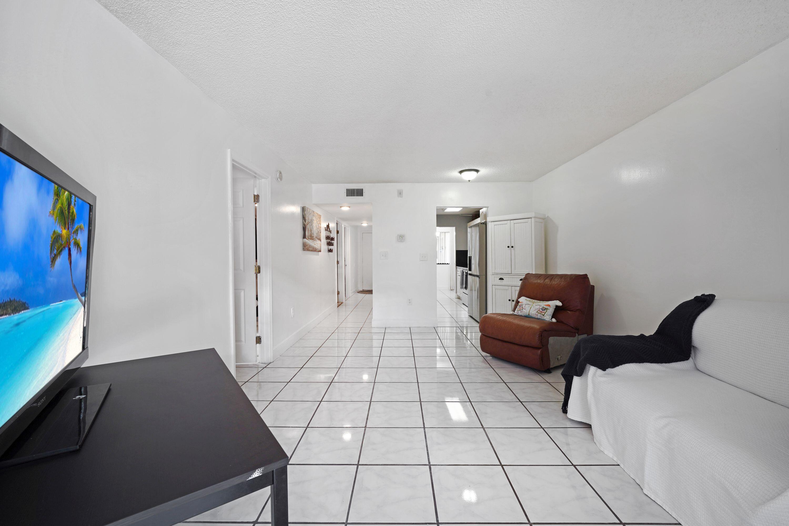 PLANTATION FOREST CONDO - Residential