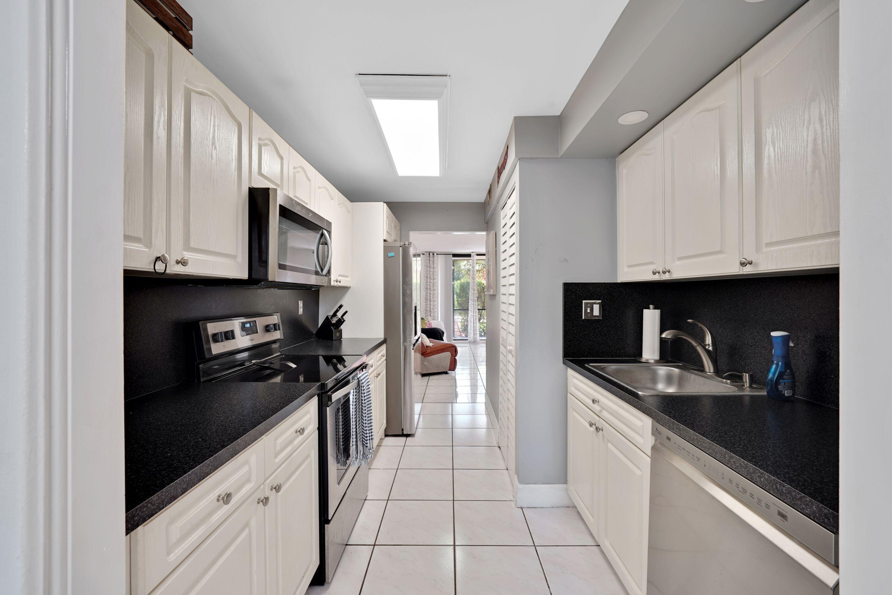 PLANTATION FOREST CONDO - Residential