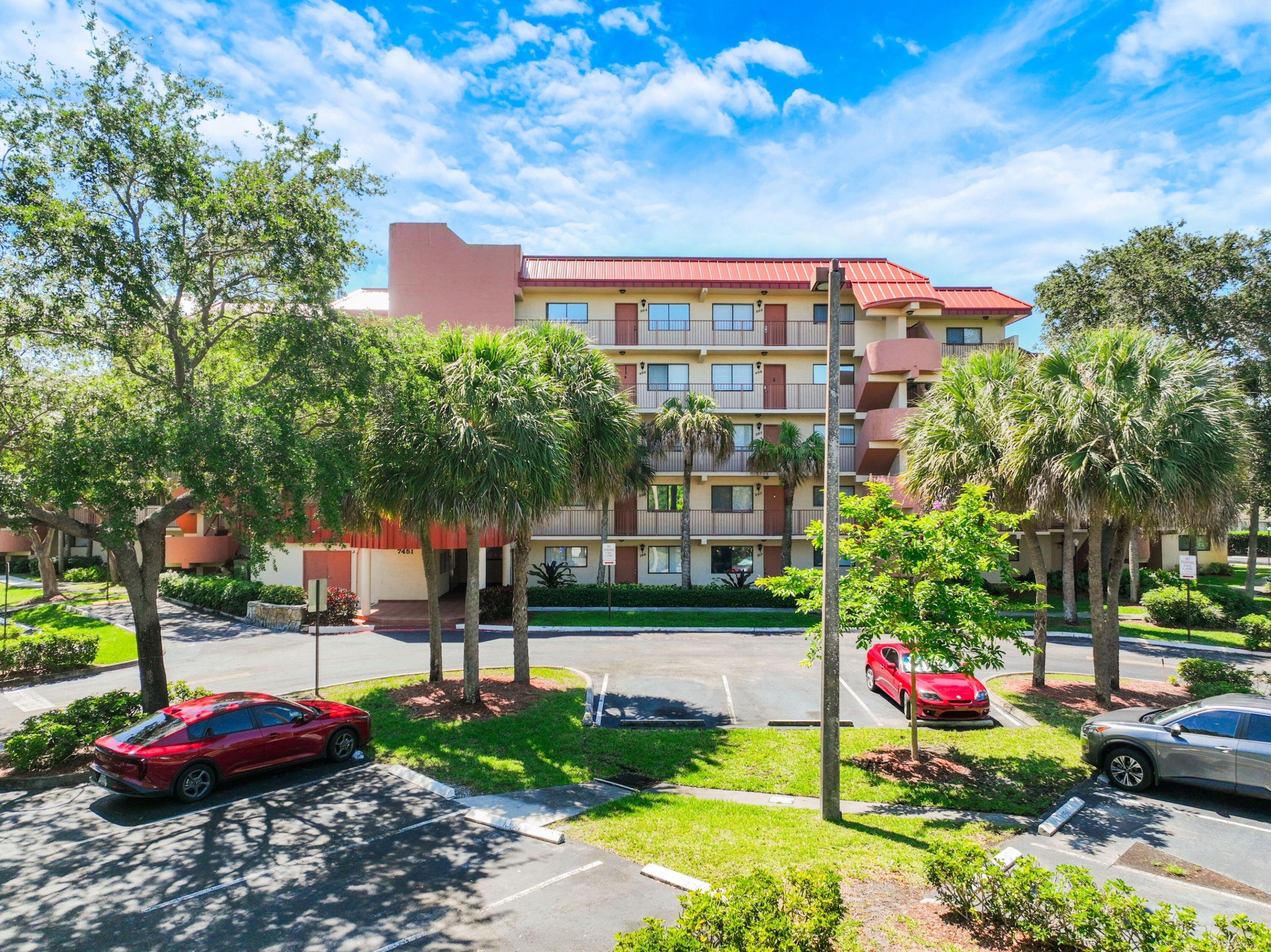 PLANTATION FOREST CONDO - Residential