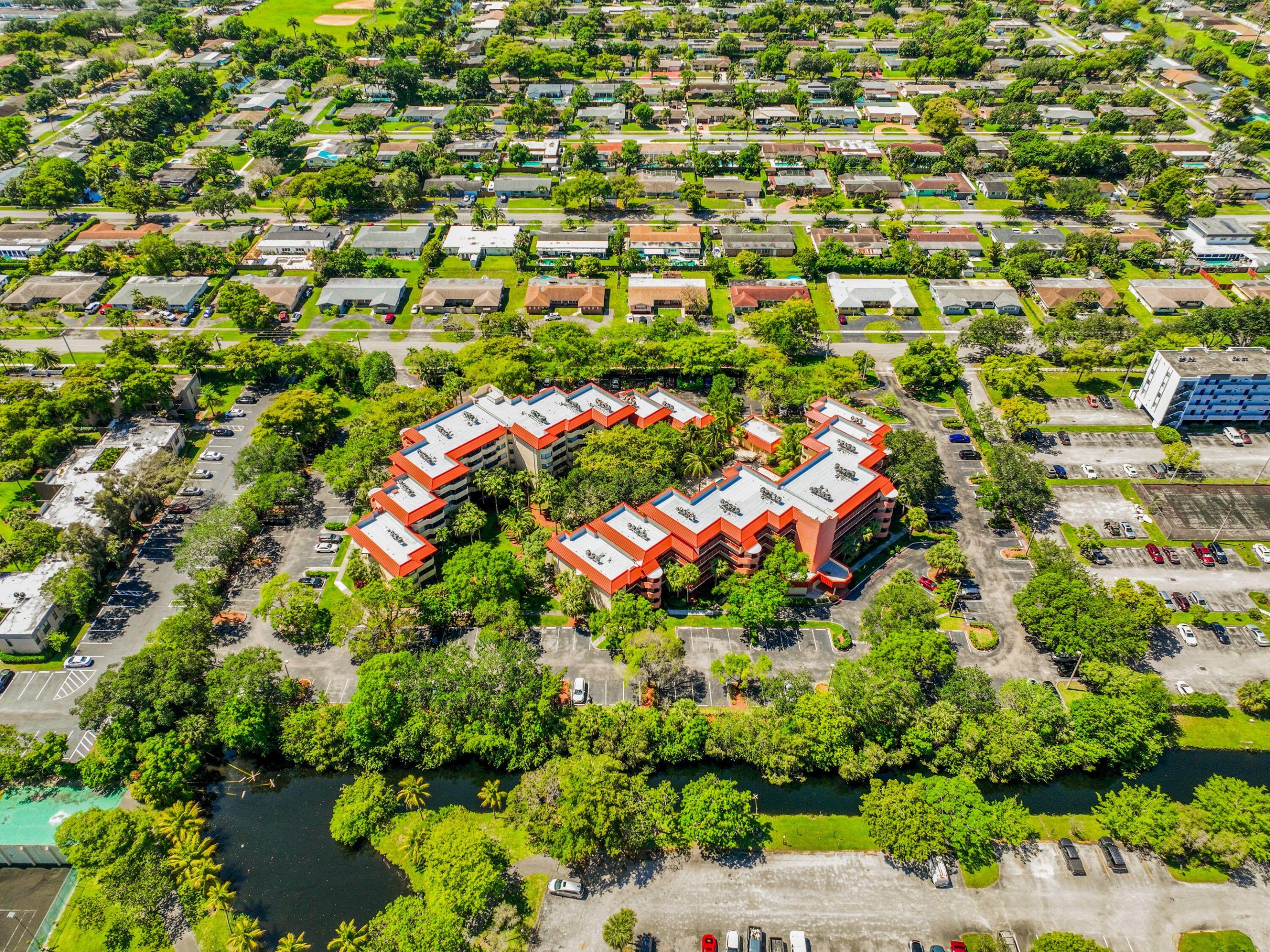PLANTATION FOREST CONDO - Residential