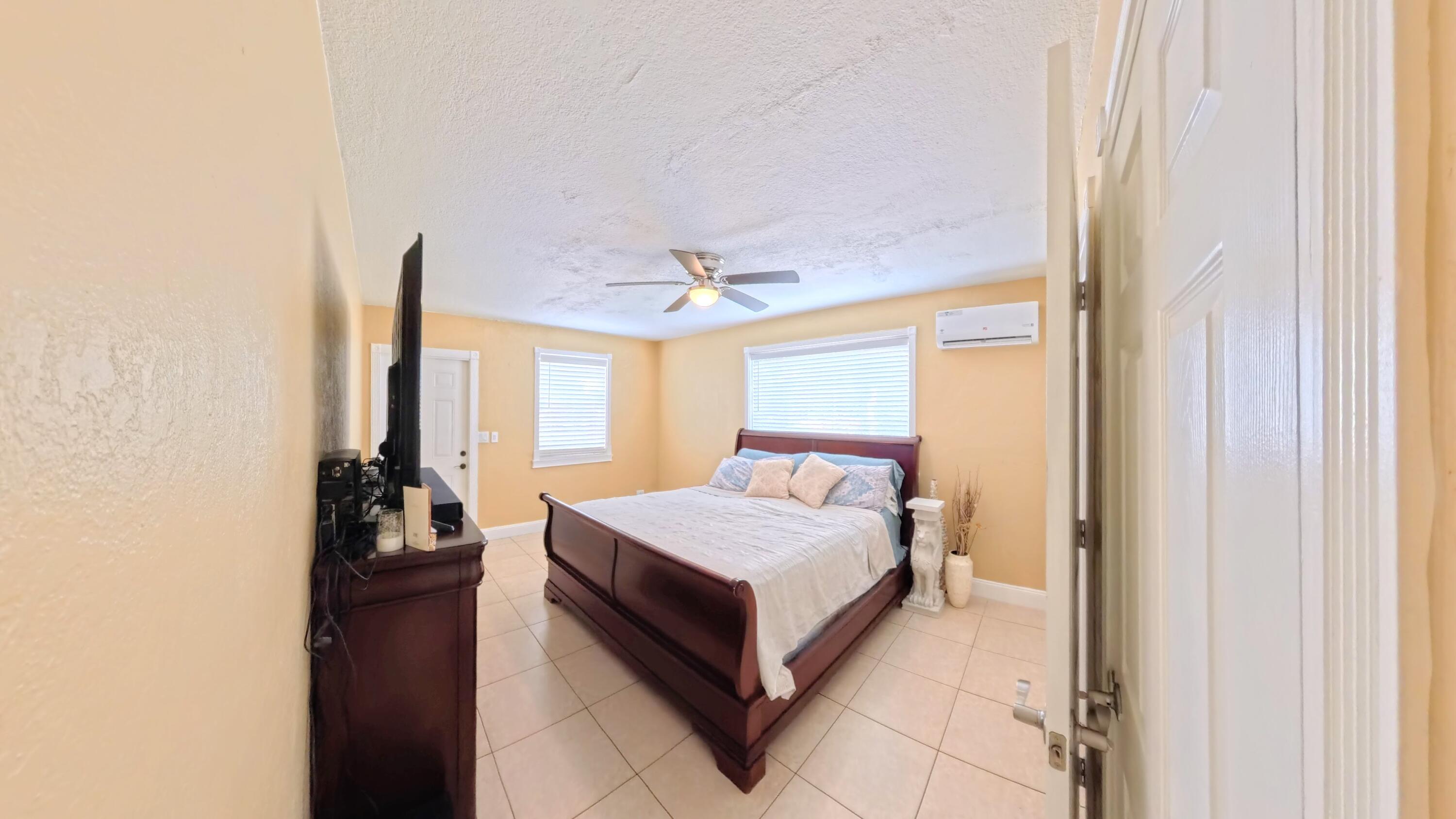 LAUREL HILLS BOYNTON BEACH - Residential Income