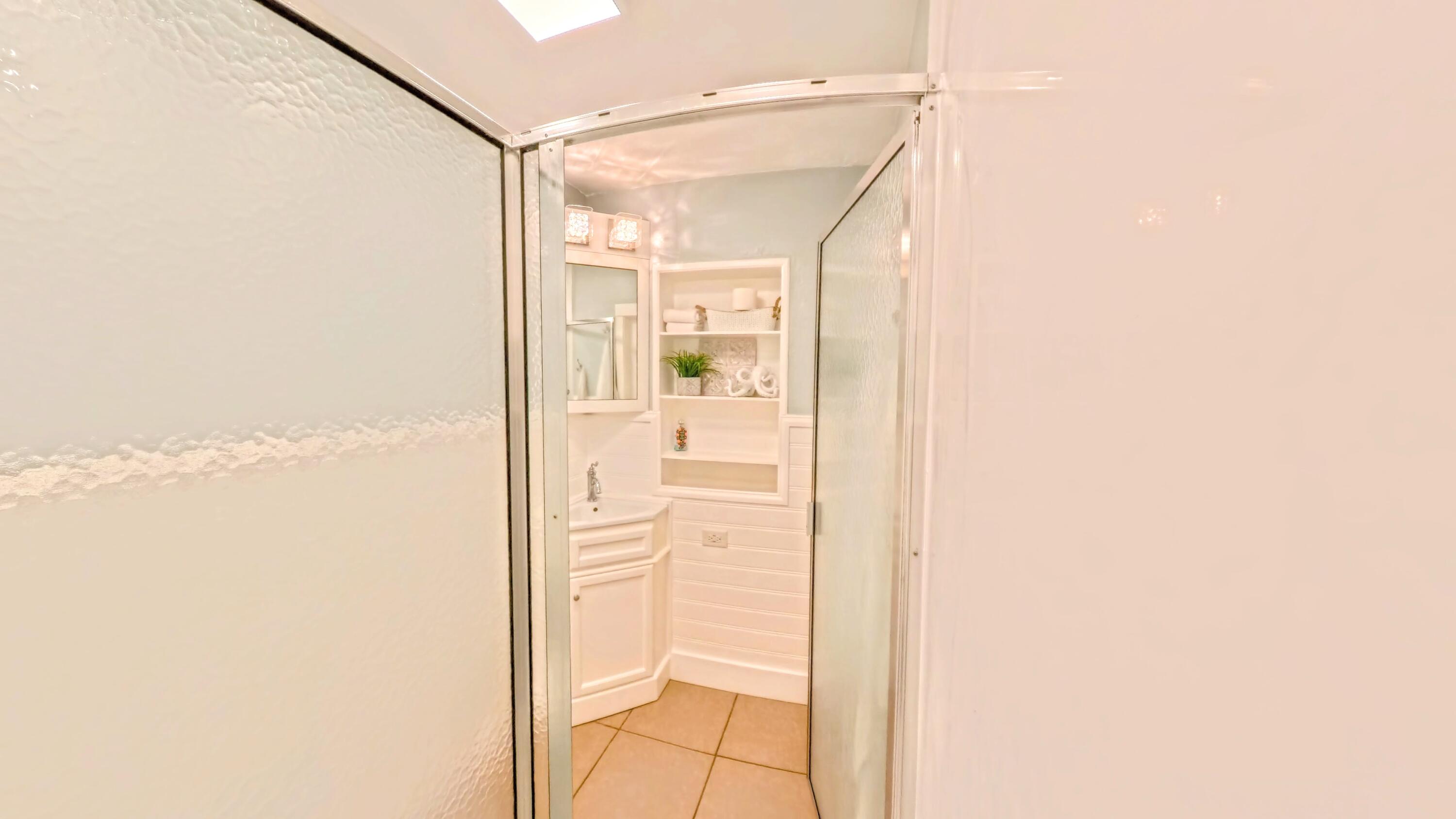 LAUREL HILLS BOYNTON BEACH - Residential Income