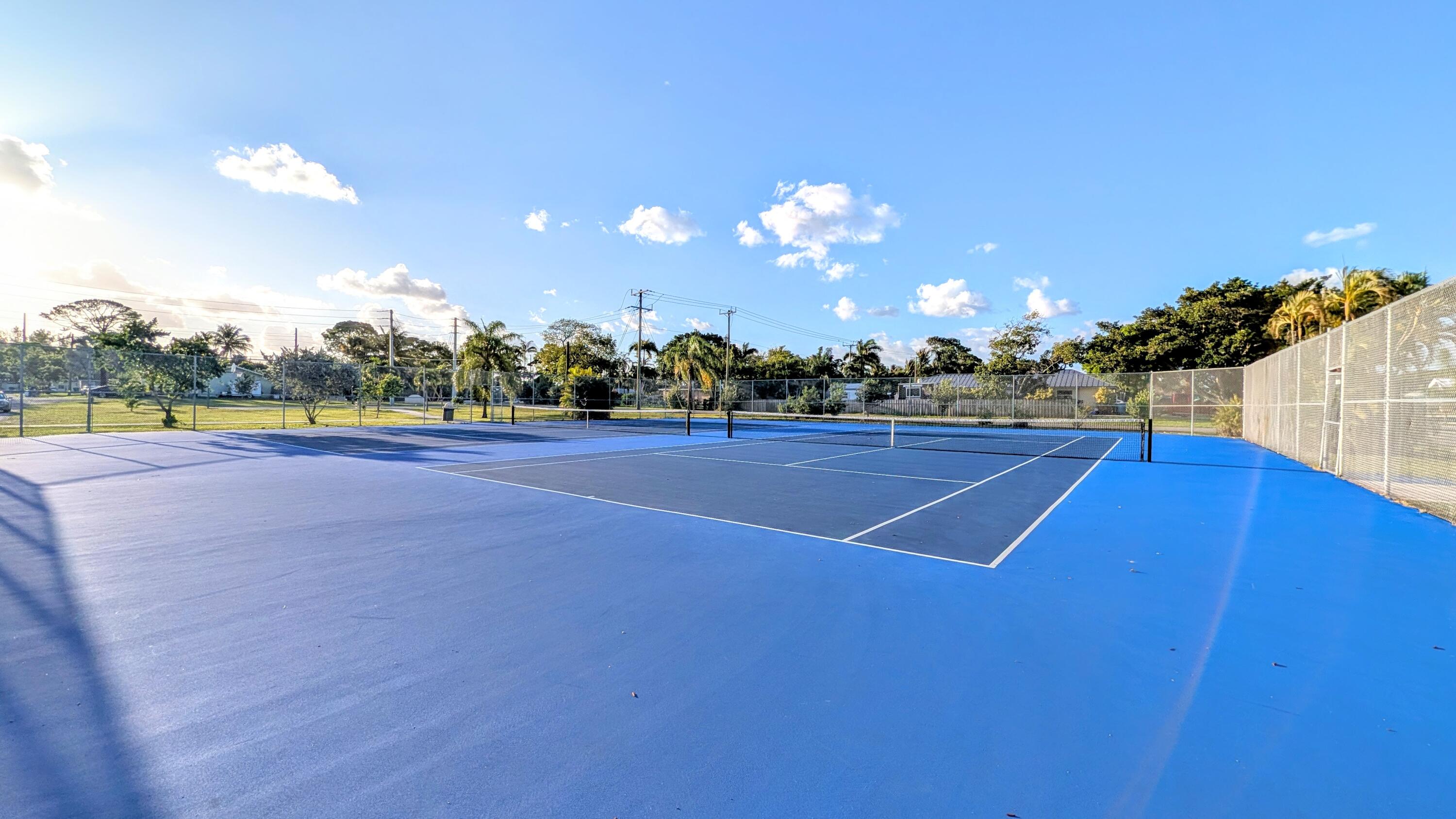 LAUREL HILLS BOYNTON BEACH - Residential Income