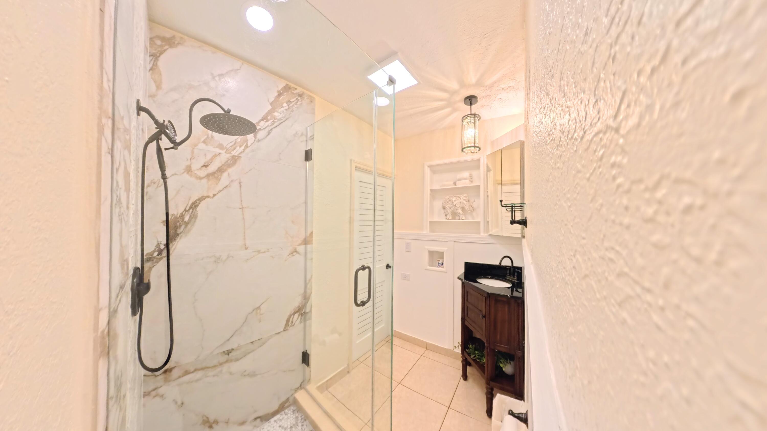 LAUREL HILLS BOYNTON BEACH - Residential Income