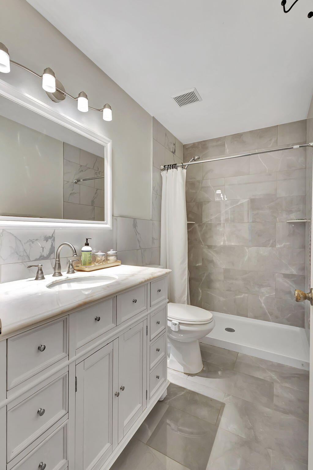 RIVER BRIDGE PAR 2F - Residential