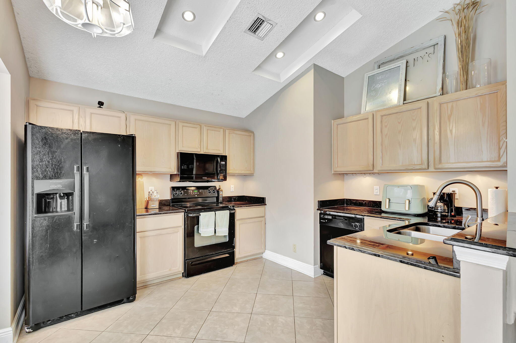 RIVER BRIDGE PAR 2F - Residential