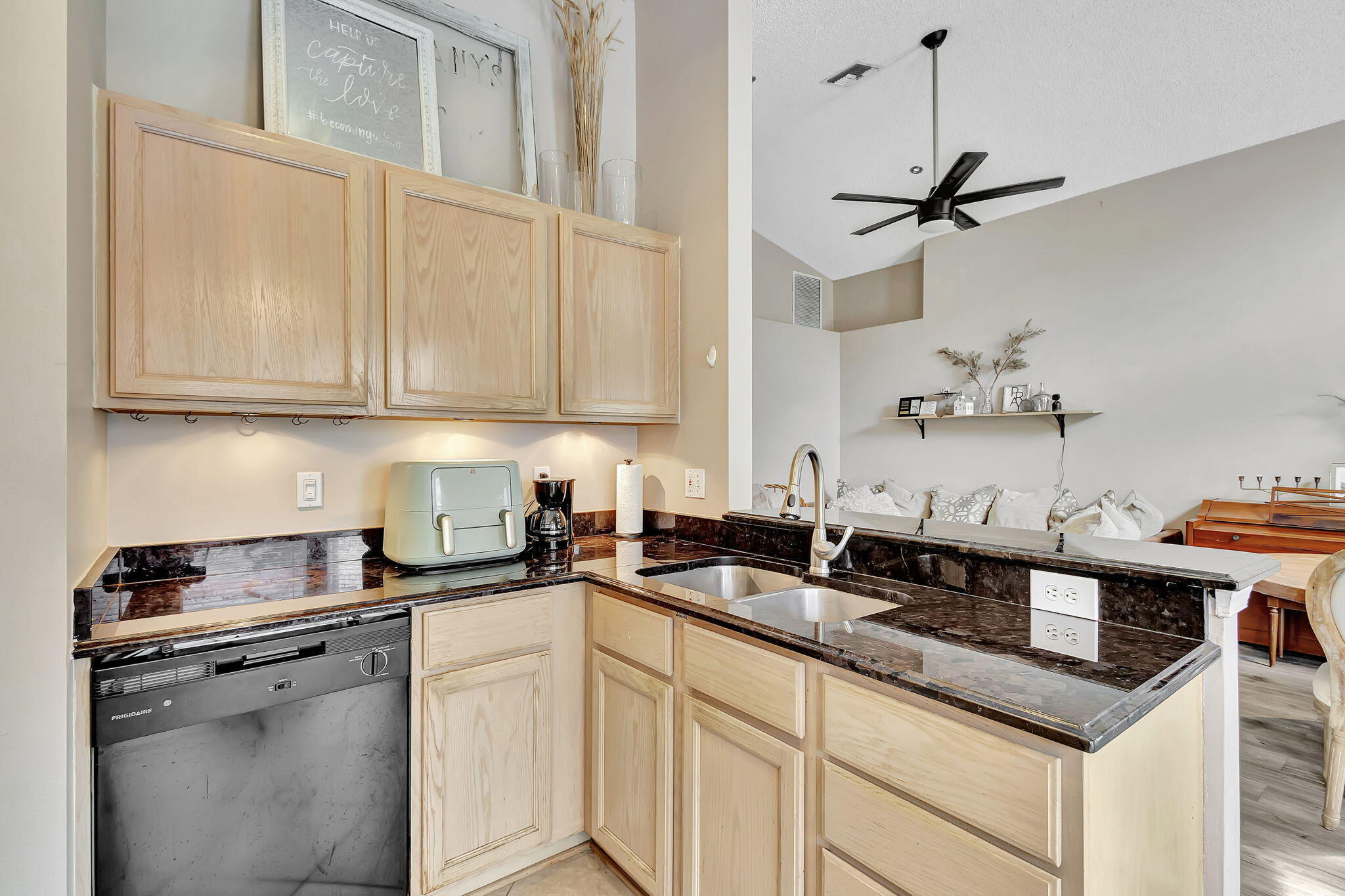 RIVER BRIDGE PAR 2F - Residential