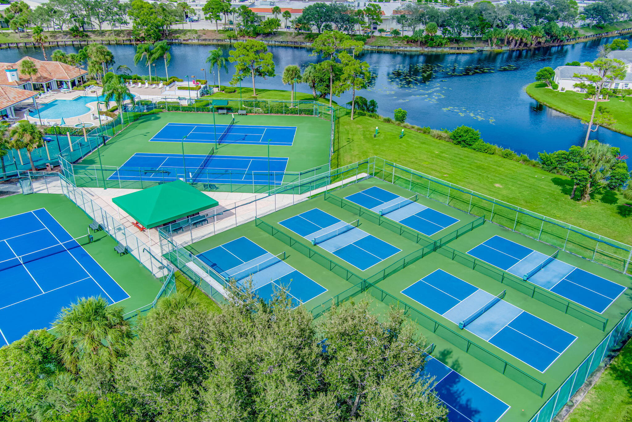 RIVER BRIDGE PAR 2F - Residential